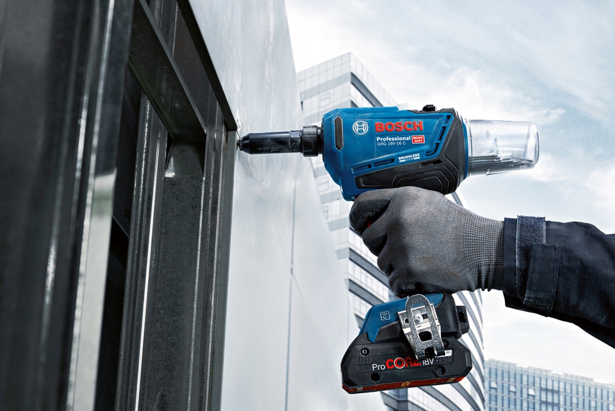 BOSCH GRG 18V-16 C nitownica 3-6,4mm bez aku EAN (GTIN) 4059952570471