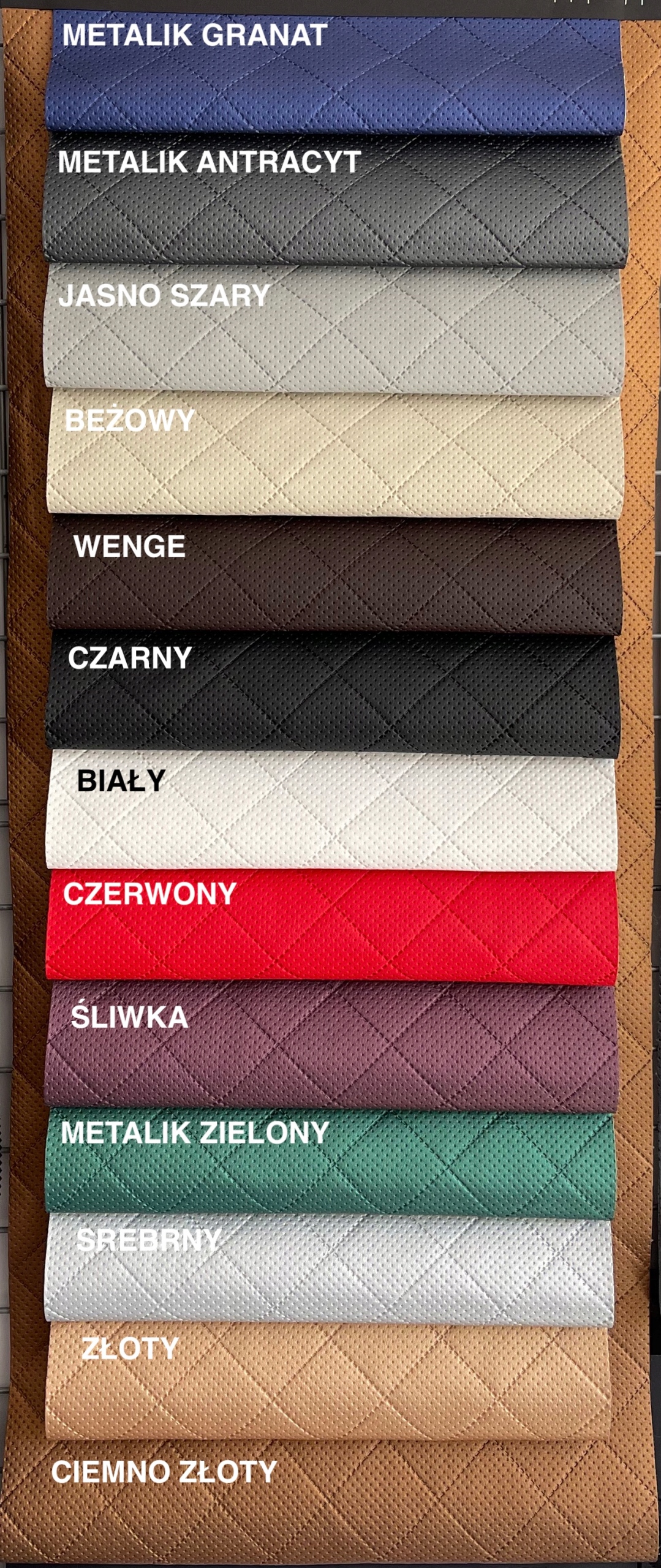 Zielona GTS 5x5 Perforowana Ekoskóra SOFT Tapicerka samochodowa do aut Producent części Ultrasonic