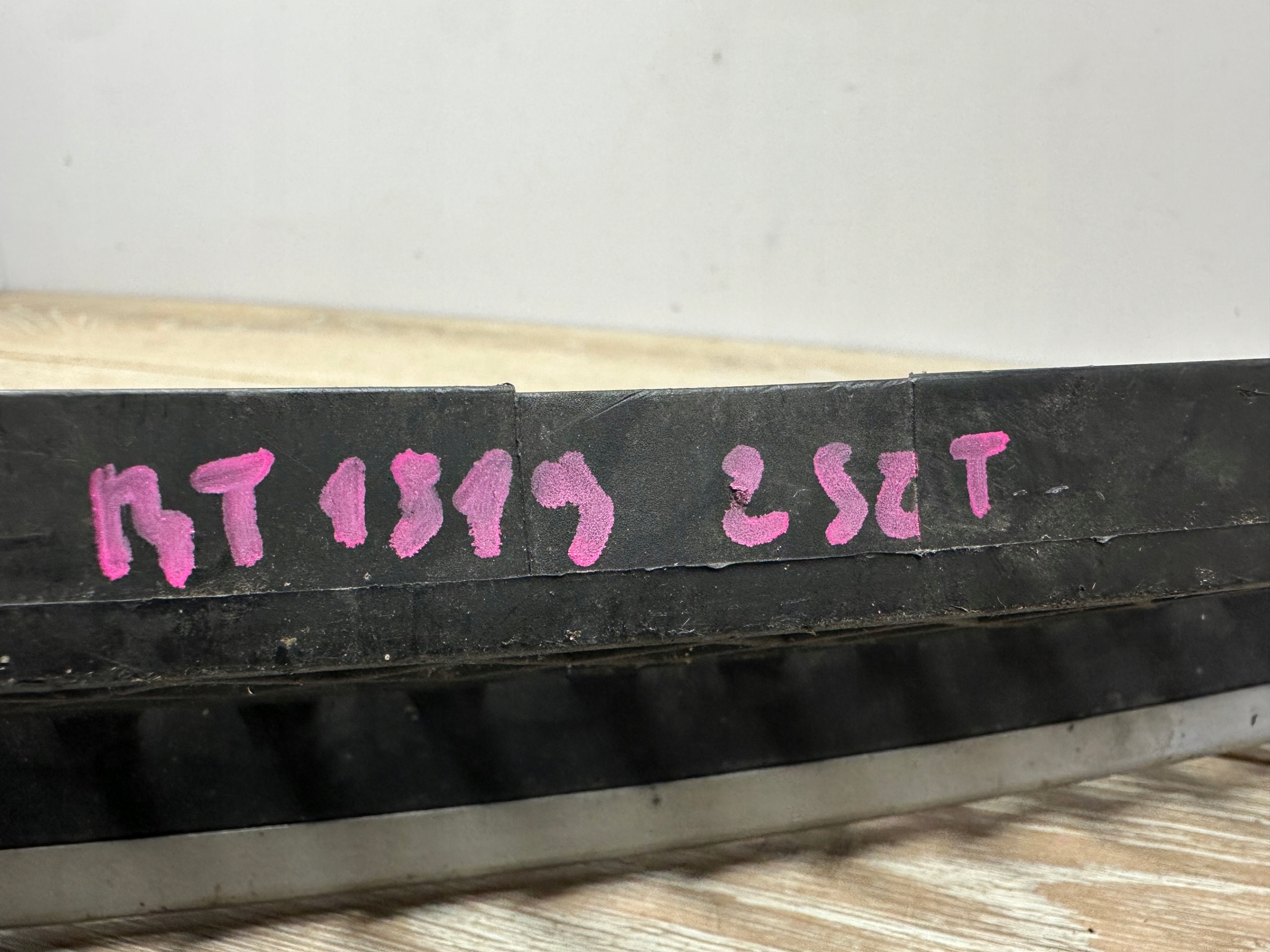 grid central of a bumper front BMW 1 E87 E81 LCI 7182367
