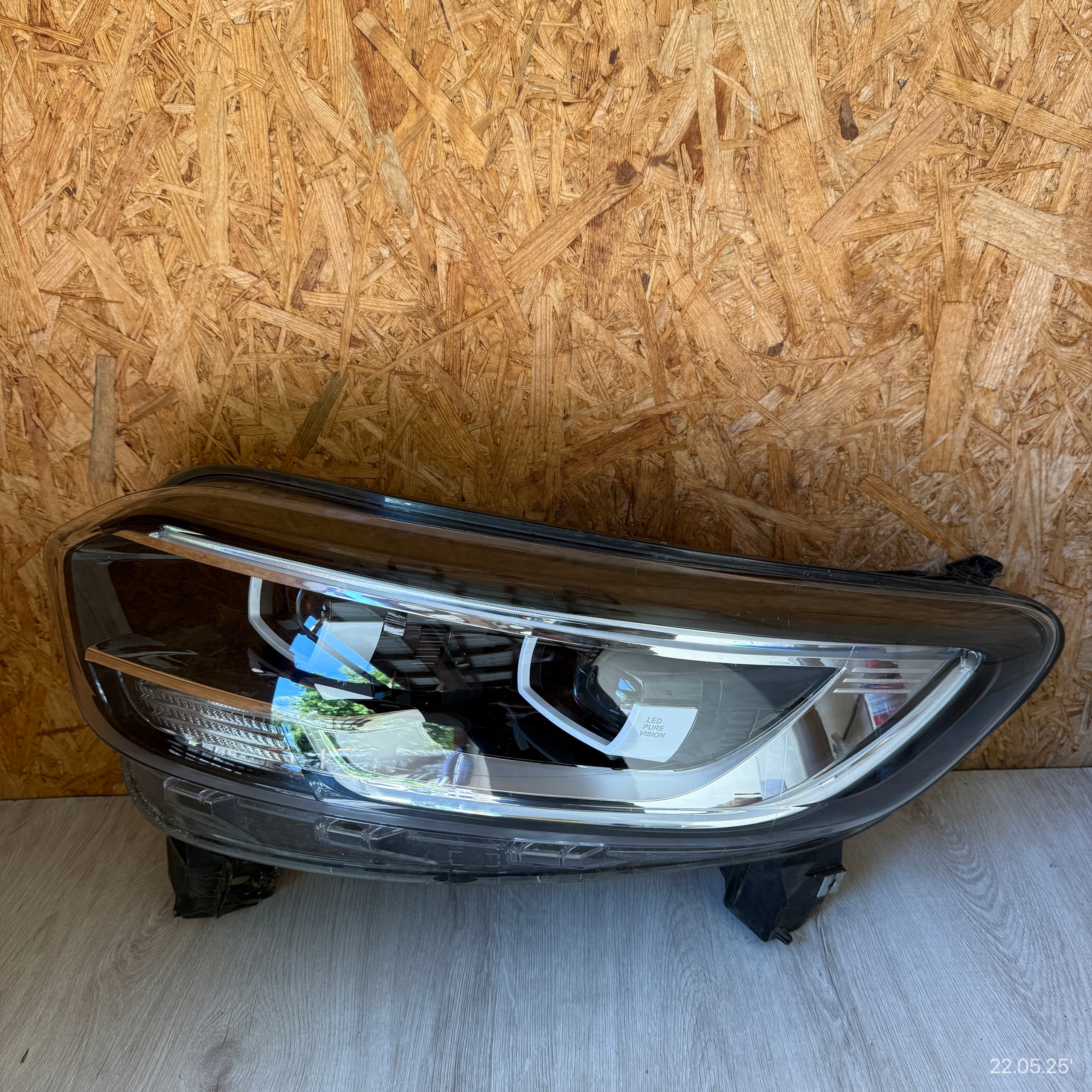light front left RENAULT KADJAR FULL LED 260600681R