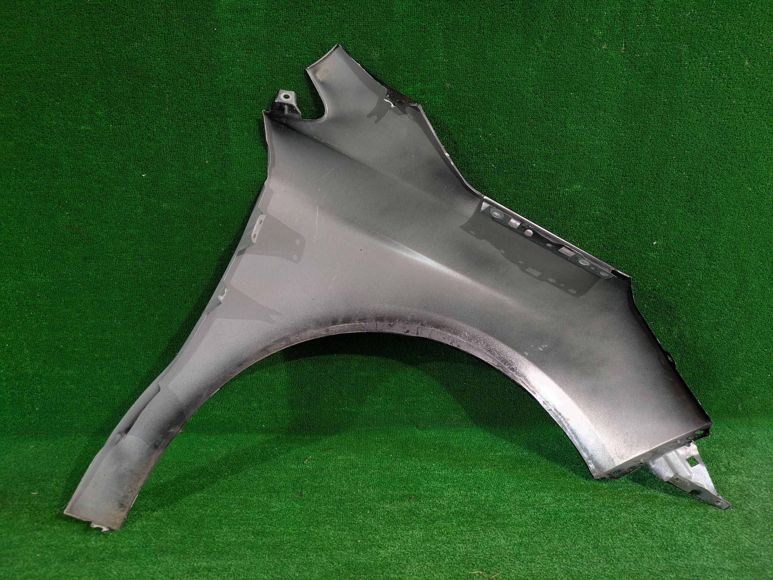 fender front left front CITROEN C4 II 10- NR.092