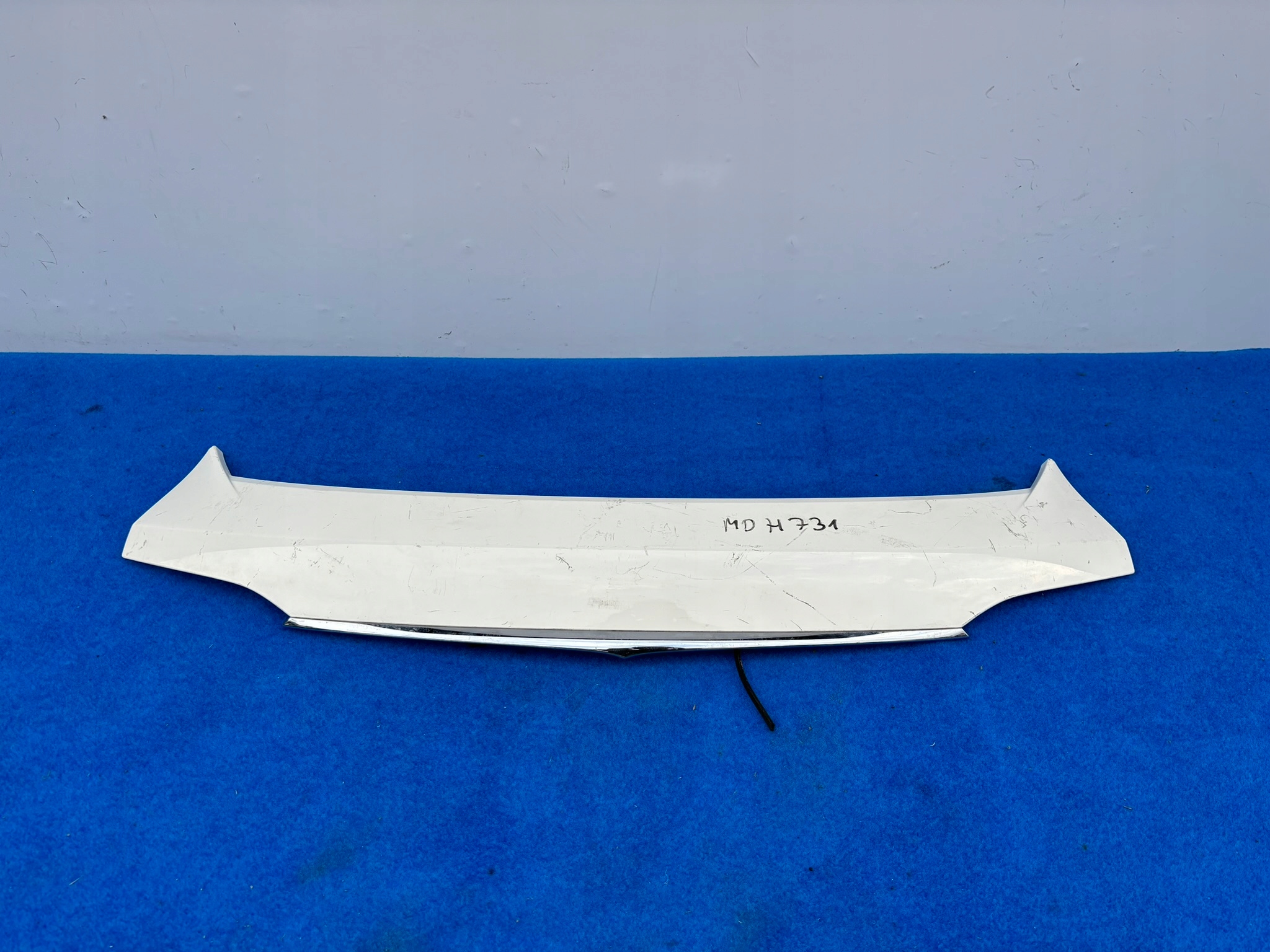 MASERATI LEVANTE cap bonnet cap SPOILER + CHROM 670042733 MDH731