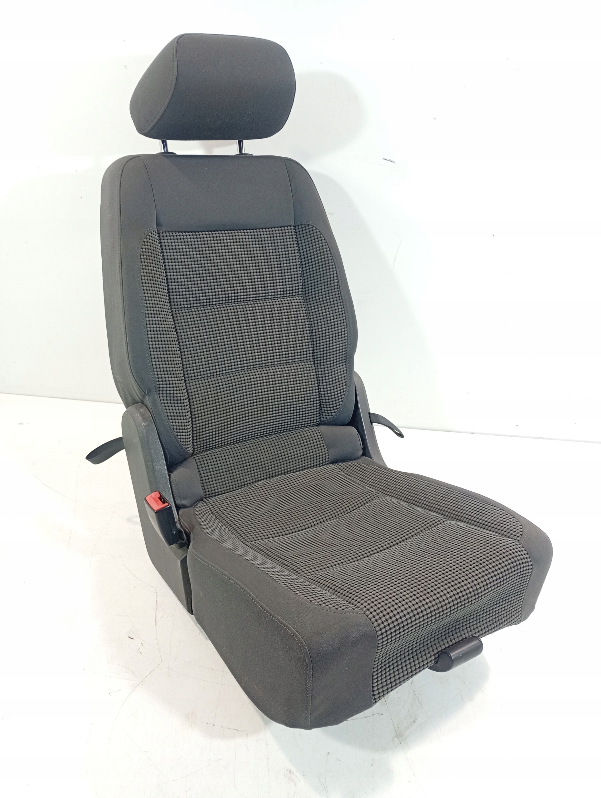 VW TOURAN 1 und 03-09 Sitz mitte RZAD