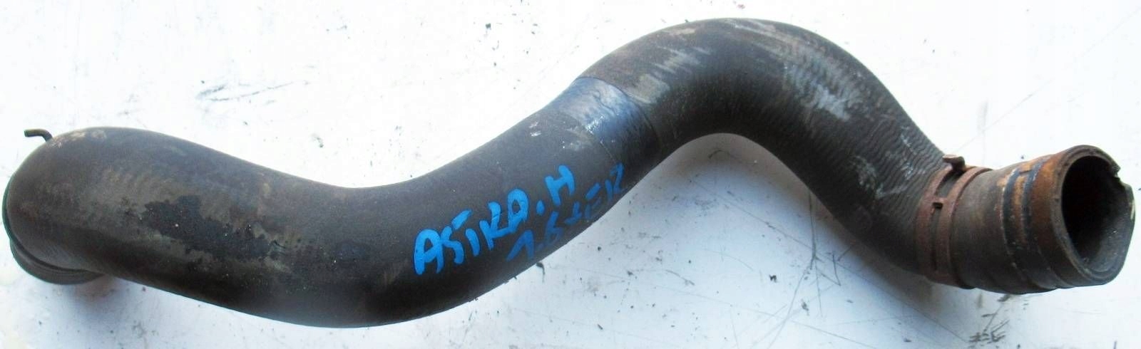 Opel OE 13118271 wąż przewód rura wody