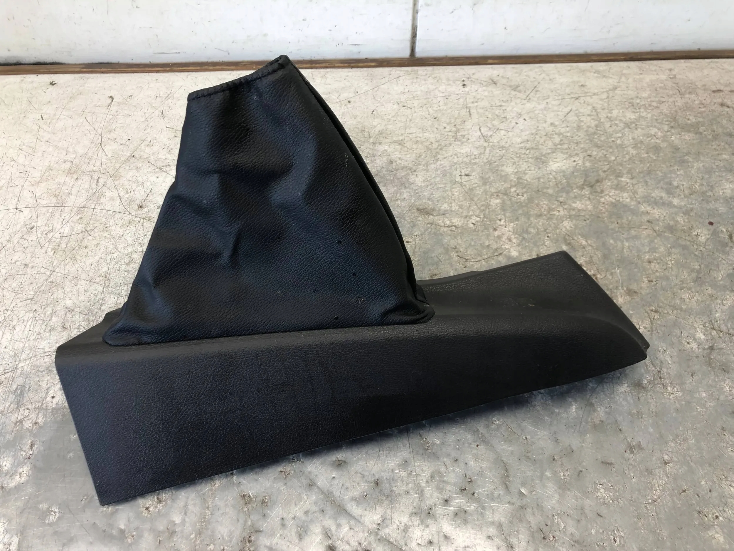Manschette Hand FORD TRANSIT CONNECT MK2 LIFT DT11-V044L49-CH