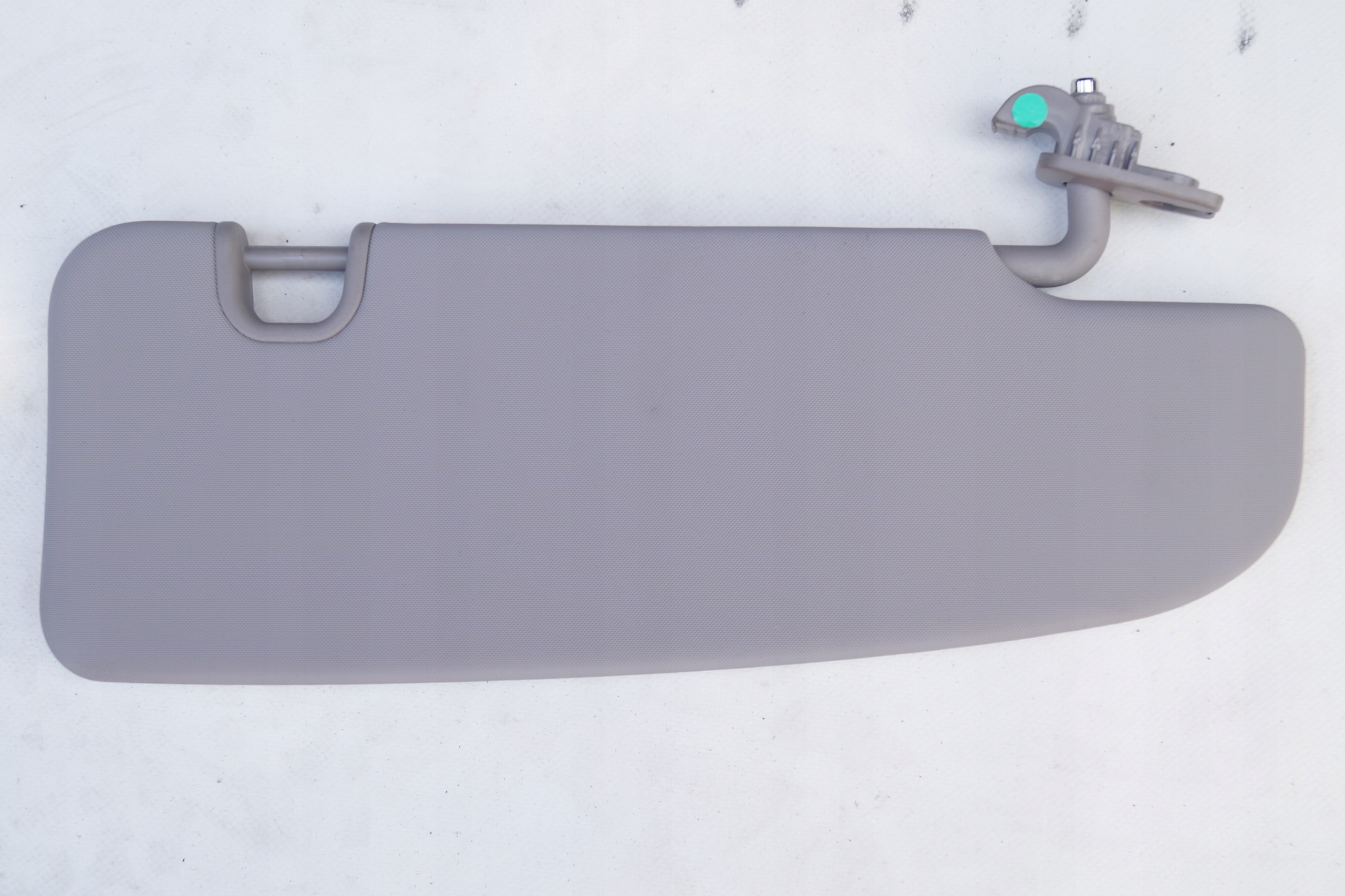 ЛІВИЙ СОНЦЕЗАХИСНИЙ КОЗИРОК ALFA GIULIA