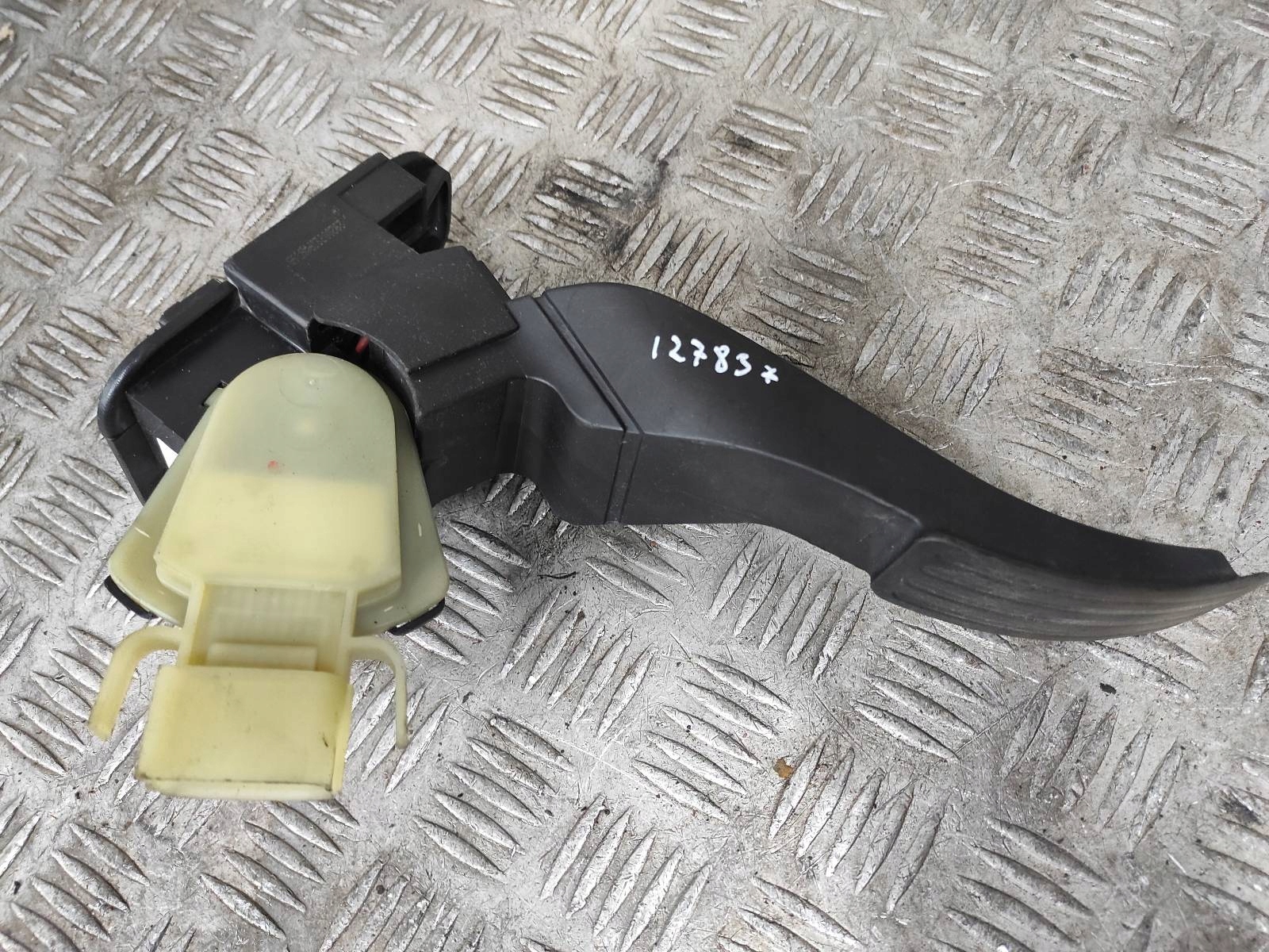 ПОТЕНЦИОМЕТР ГАЗА TRANSIT V 2.0 TDDI 1C119F836-AB