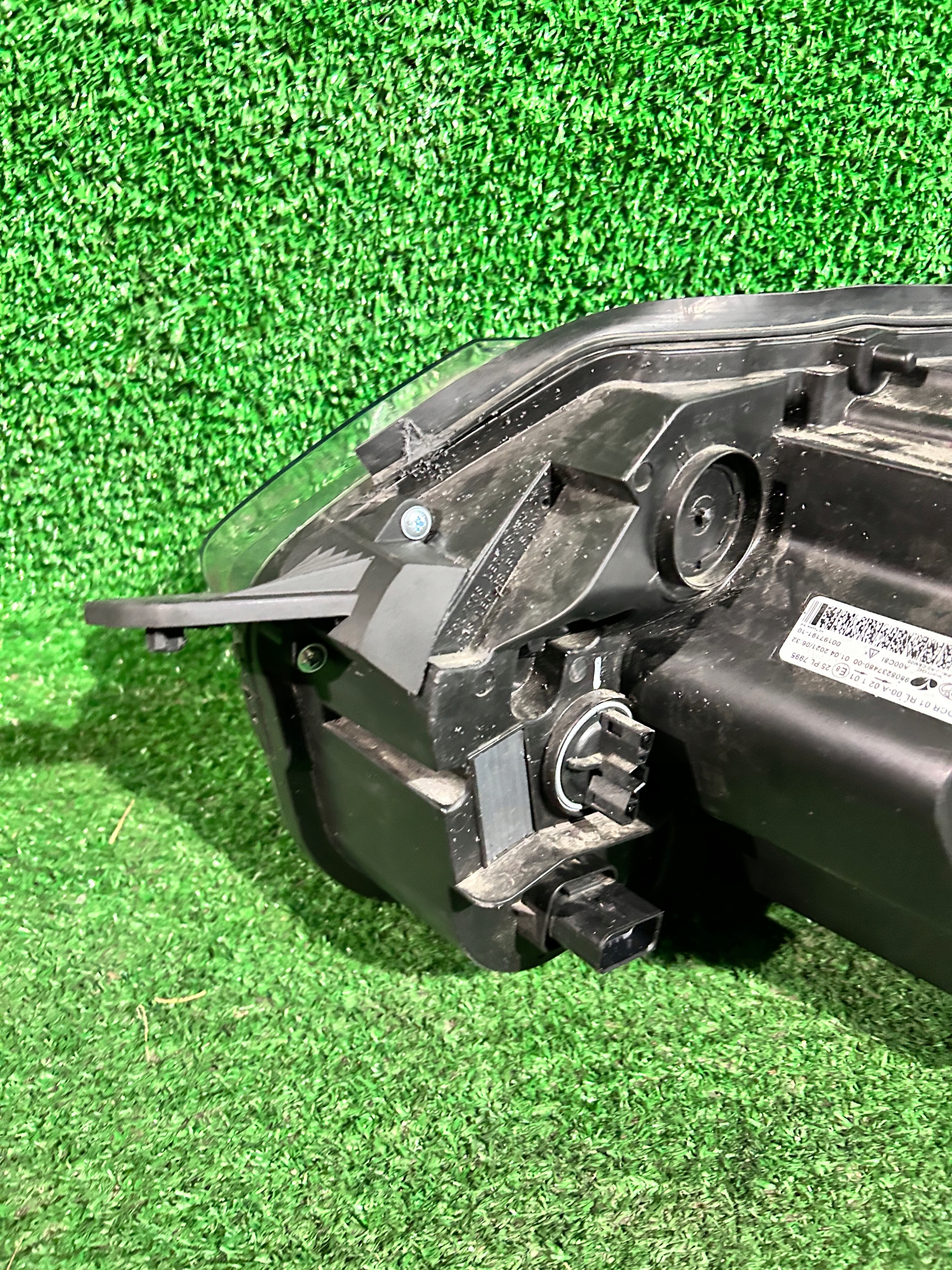REFLEKTOR right TOYOTA PROACE XENON