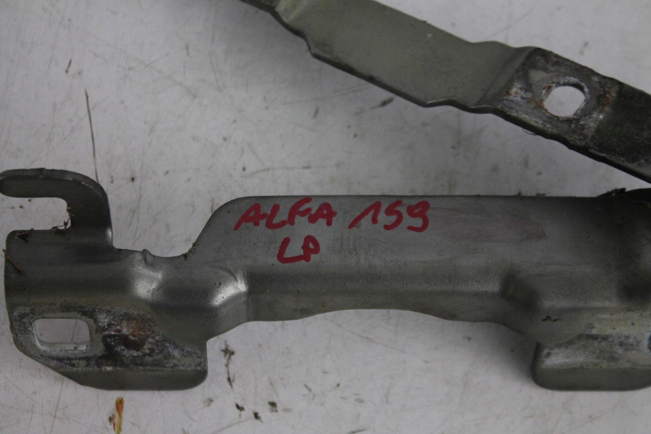 Cerniere cofano KOMPLET ALFA ROMEO 159 delle ruote. 651