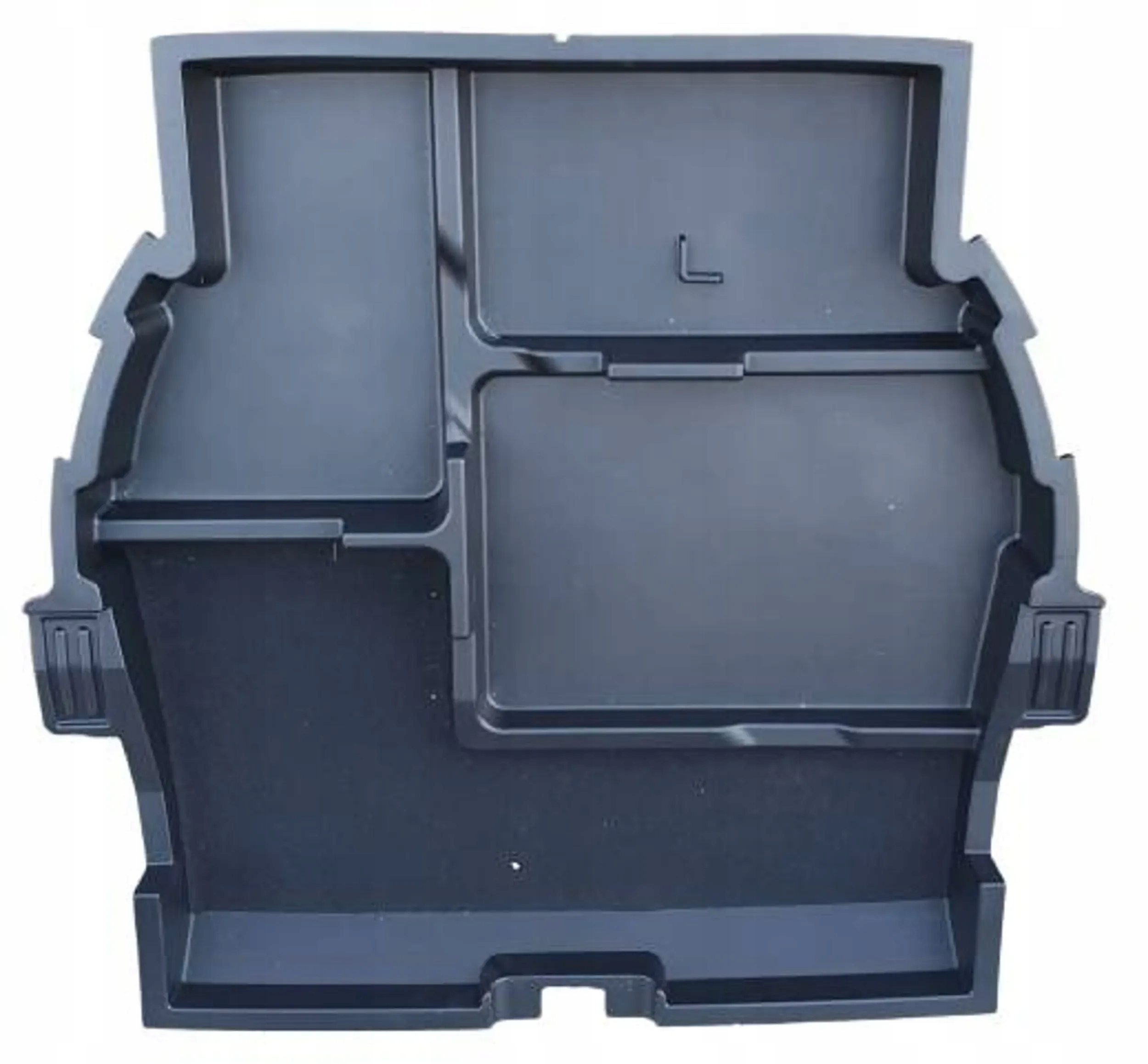 SsangYong Korando 3 III 10- boot floor well