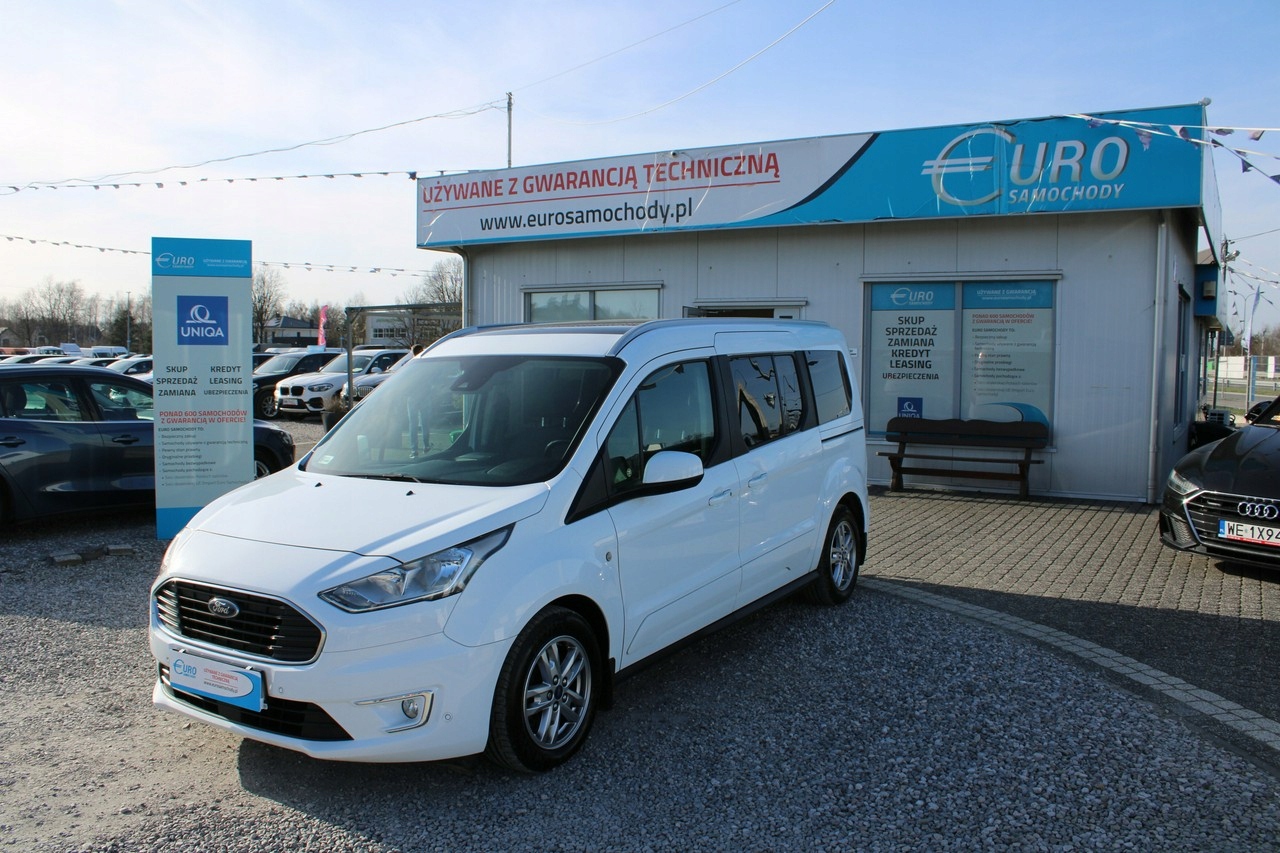 Ford Grand Tourneo Connect Titanium 120HP Panorama