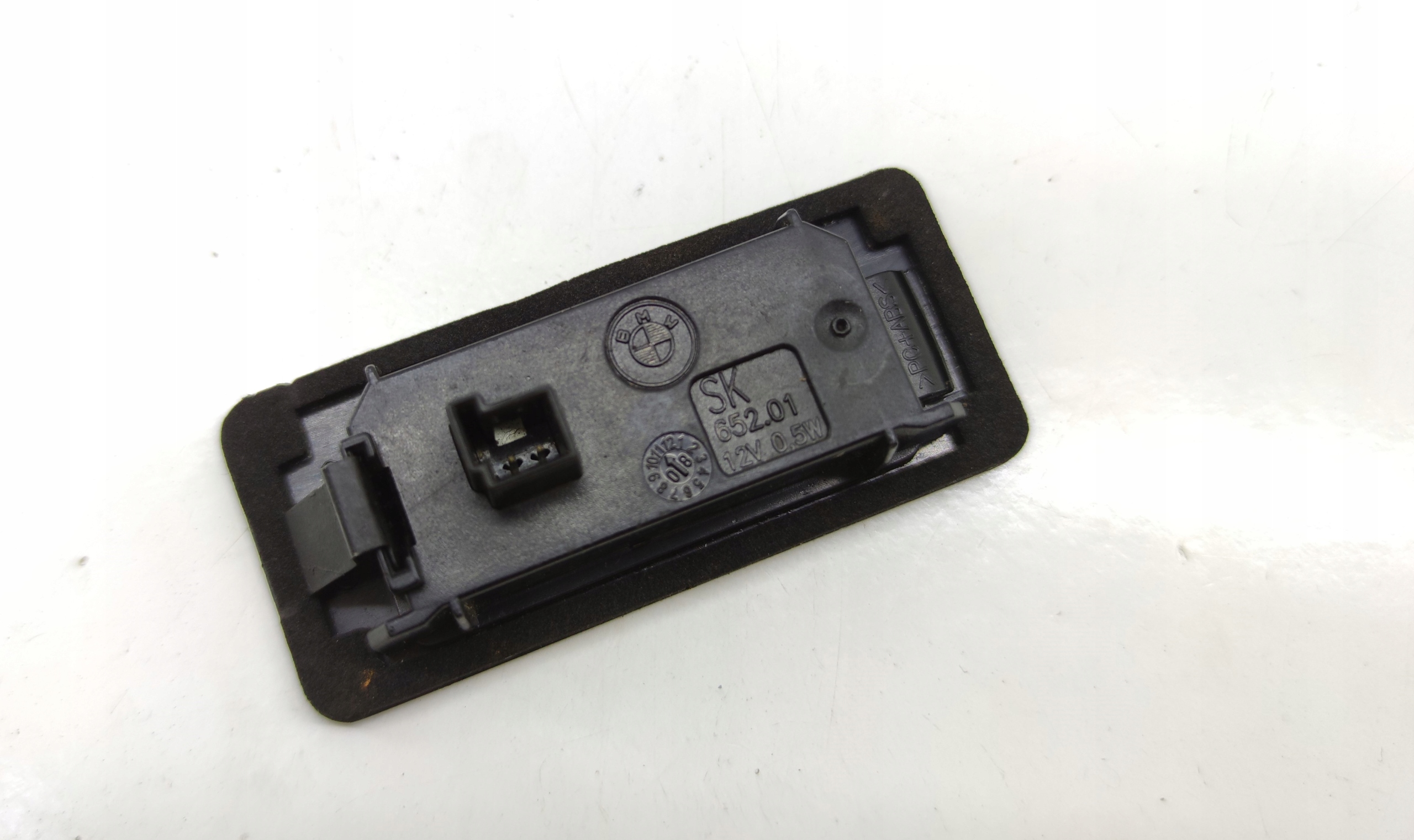 LAMPKA PODŚWIETLENIA TABLICY BMW E70 E82 E84 E90 E91 E92 E93 F10 F16 F25 Producent części BMW