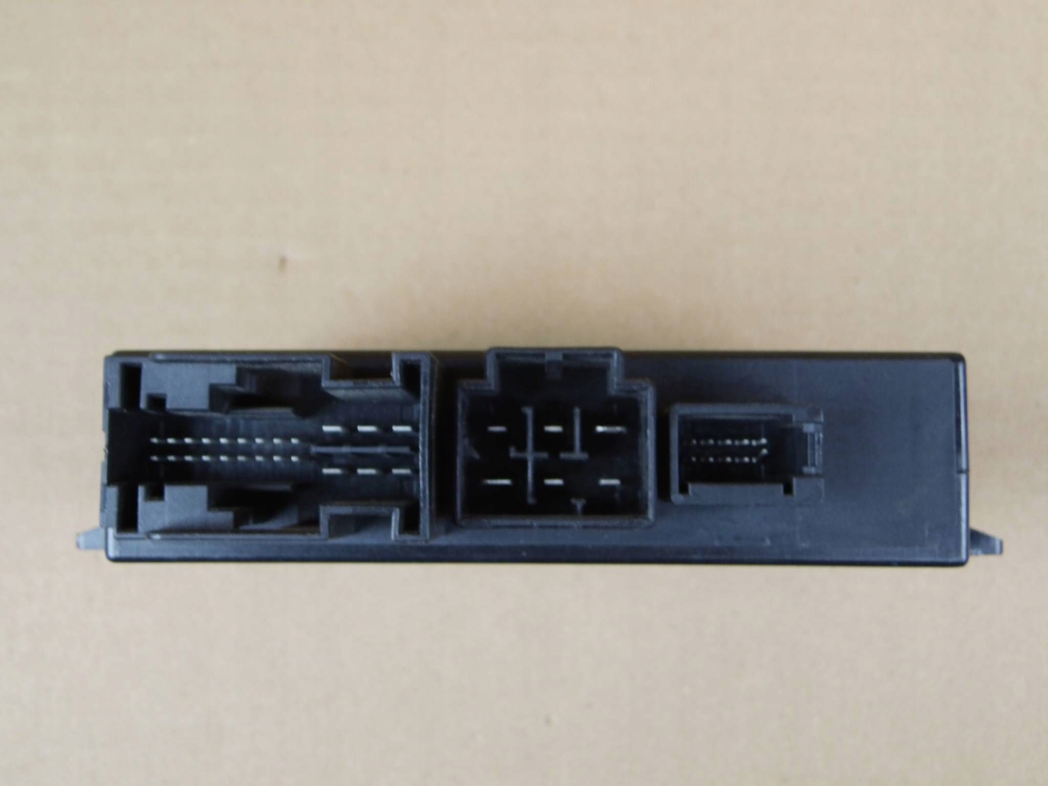 Volkswagen PASSAT B8 Audi A3 module control unit haka holowniczego 5Q0907383E