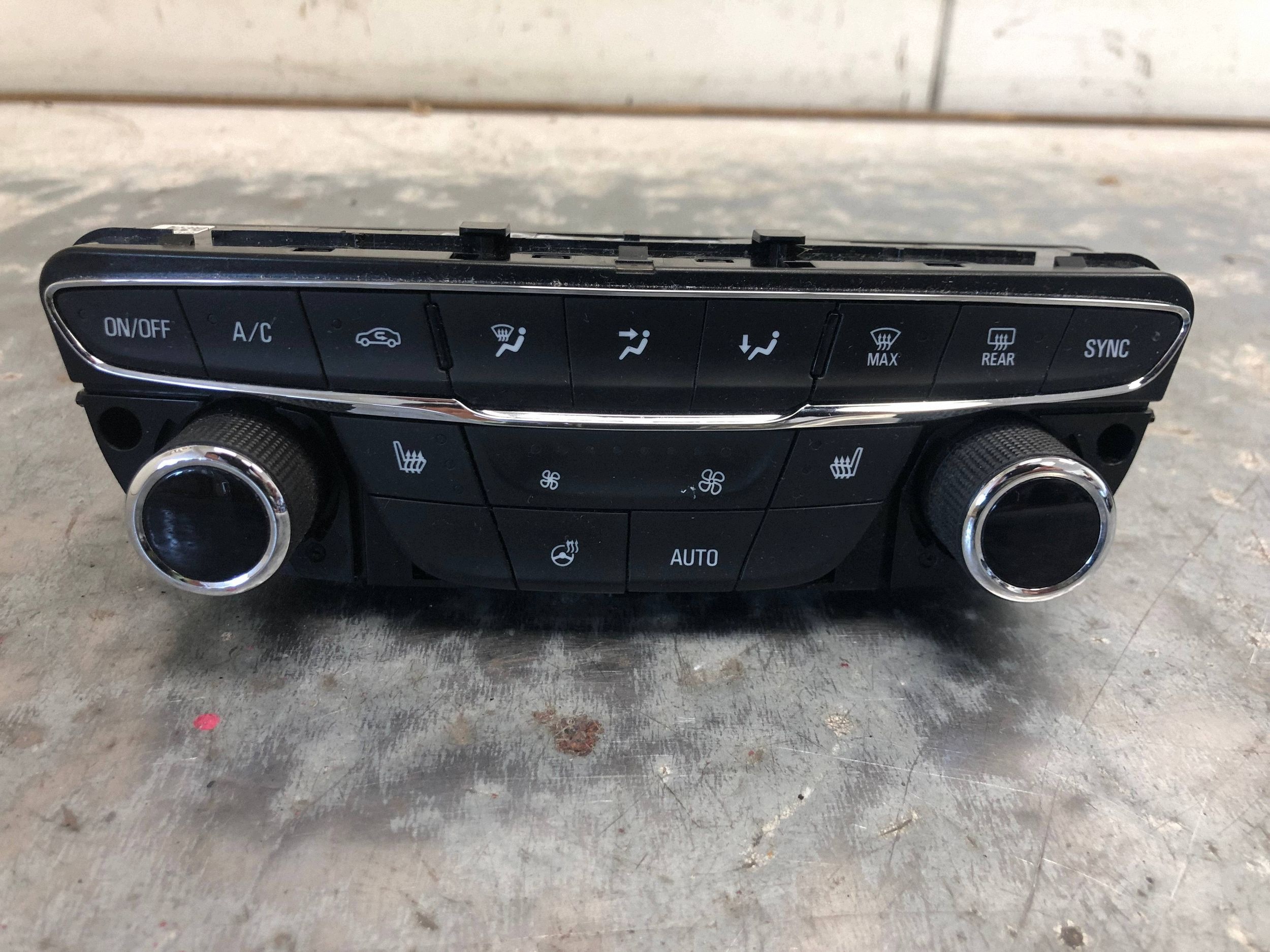 air conditioning control panel OPEL ASTRA K 39042442