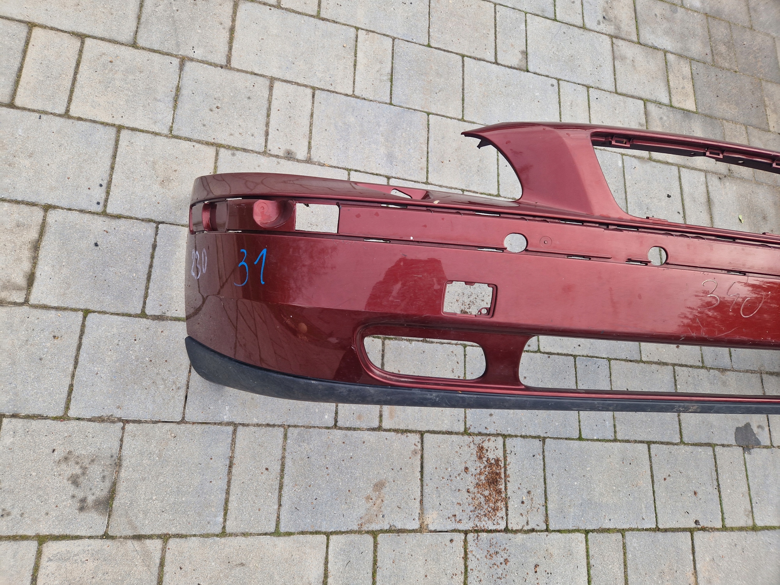 bumper front VOLVO V70 XENON 09484239