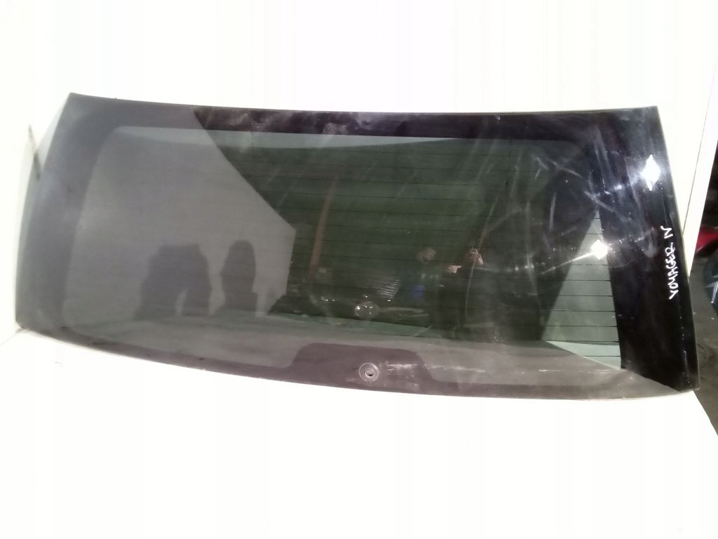 Chrysler Voyager IV Vitre z Arrière du capot