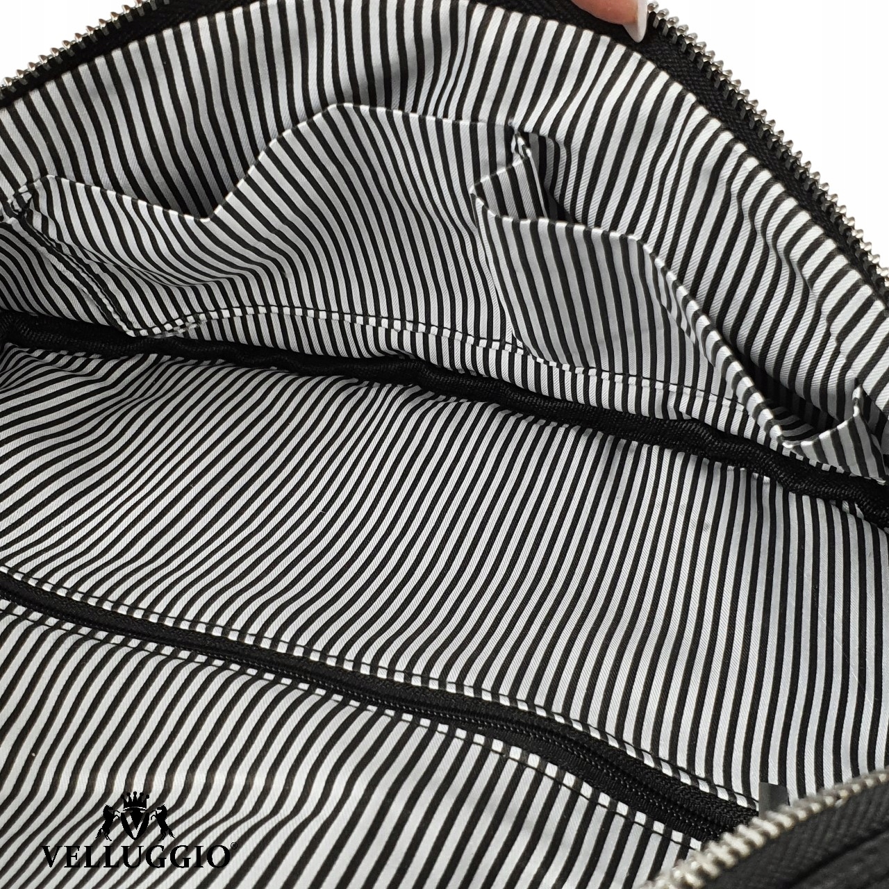 LISTONOSZKA TOREBKA DAMSKA NERKA SASZETKA DUŻA POJEMNA MAX FLY Styl miejski