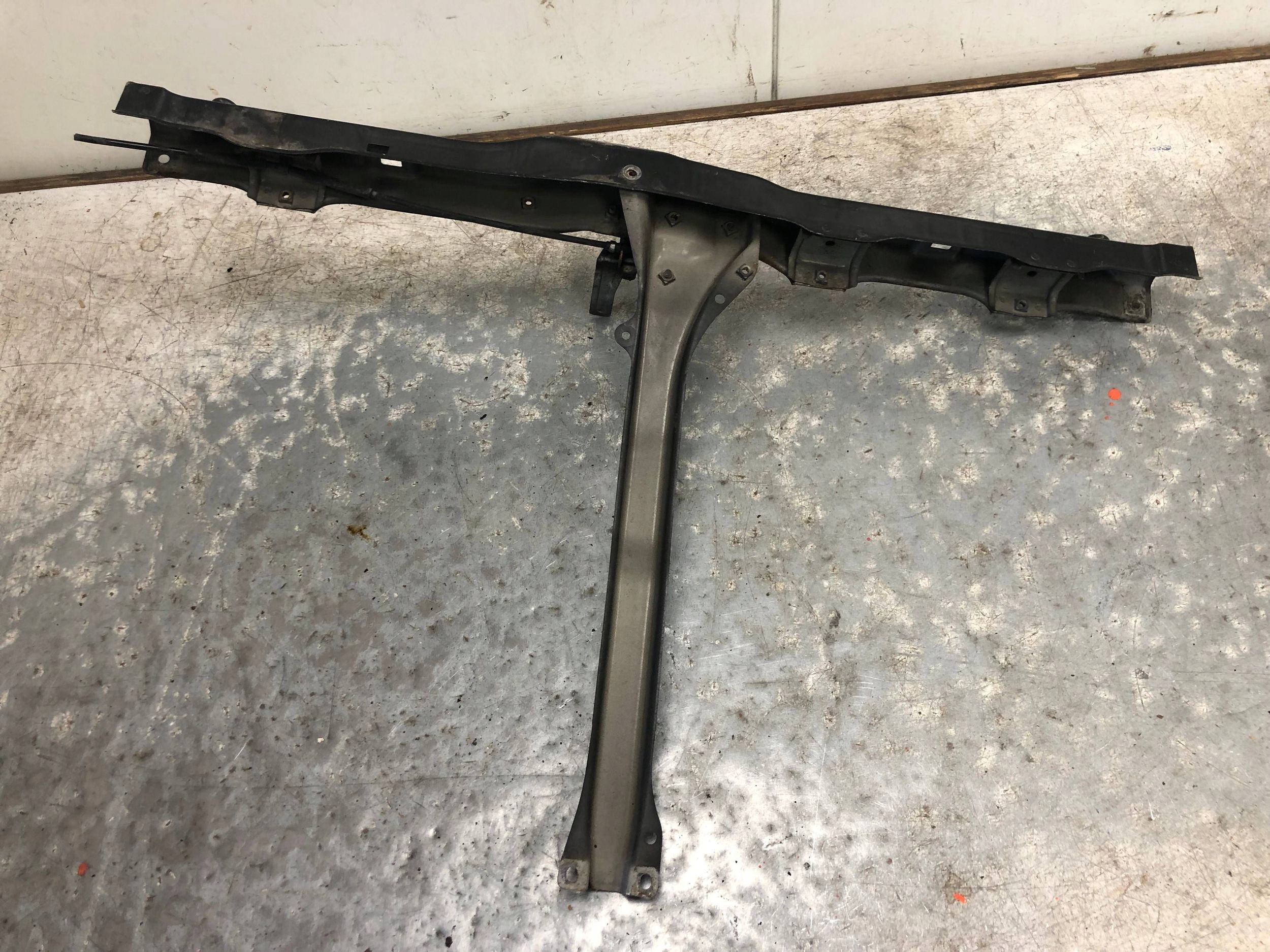 Horn výztuha stěny předního SUZUKI SWIFT MK6