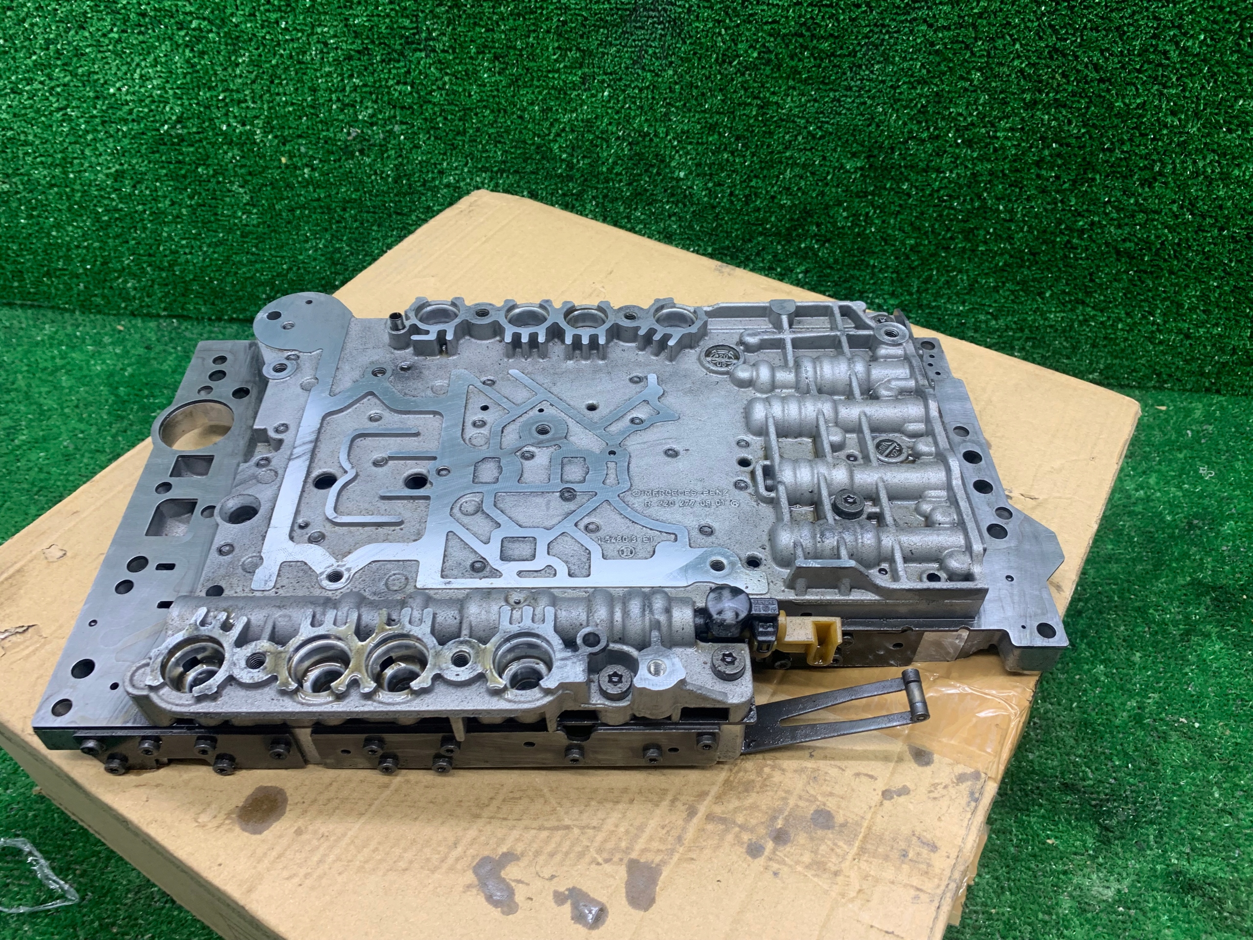 2202701306 Mercedes Benz Sterownik Skrzyni R2202770901 R2202770801