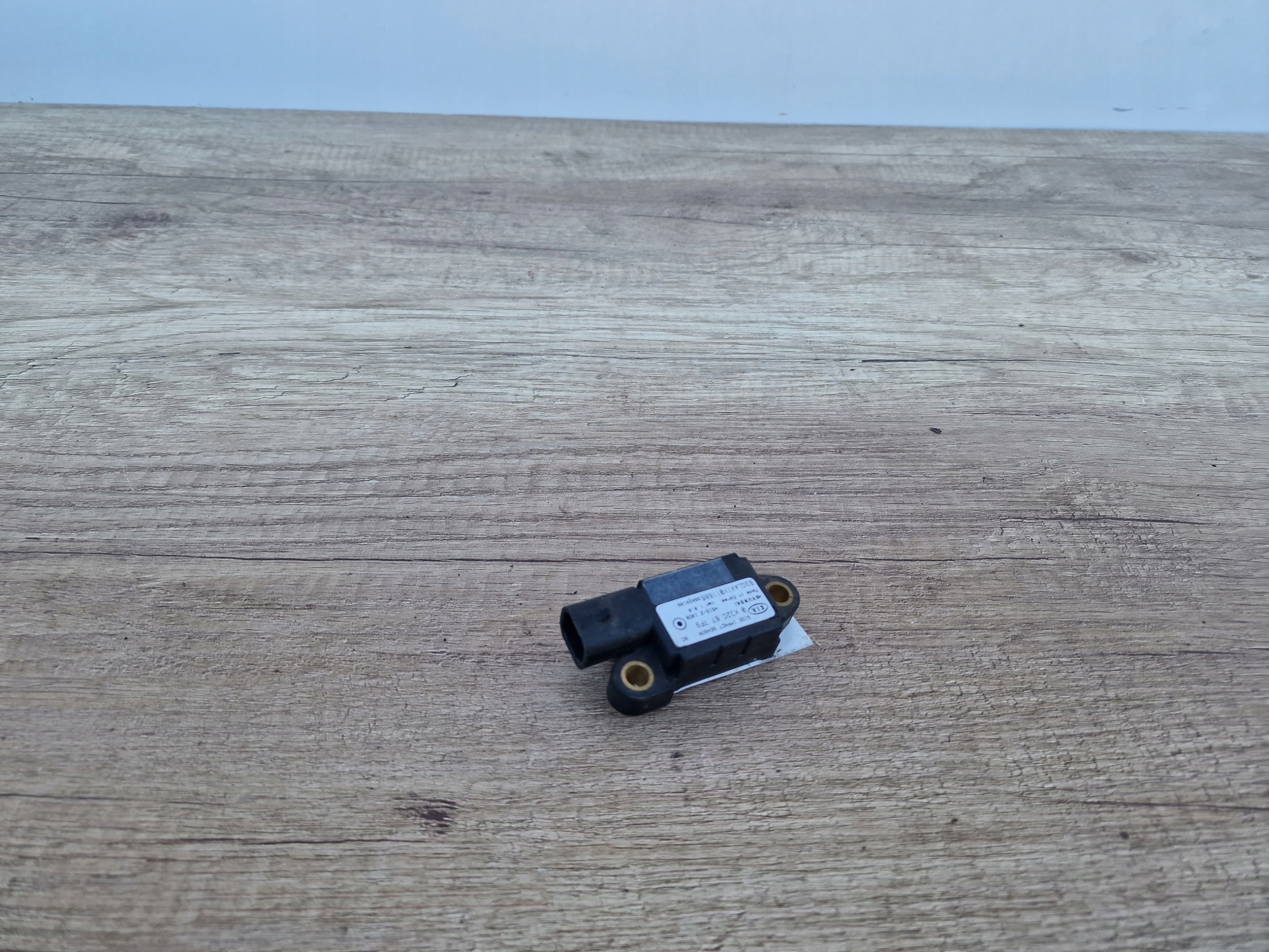 KIA RIO UND 1 CRASHSENSOR DRUCKSENSOR BOCZNEGO SENSOR