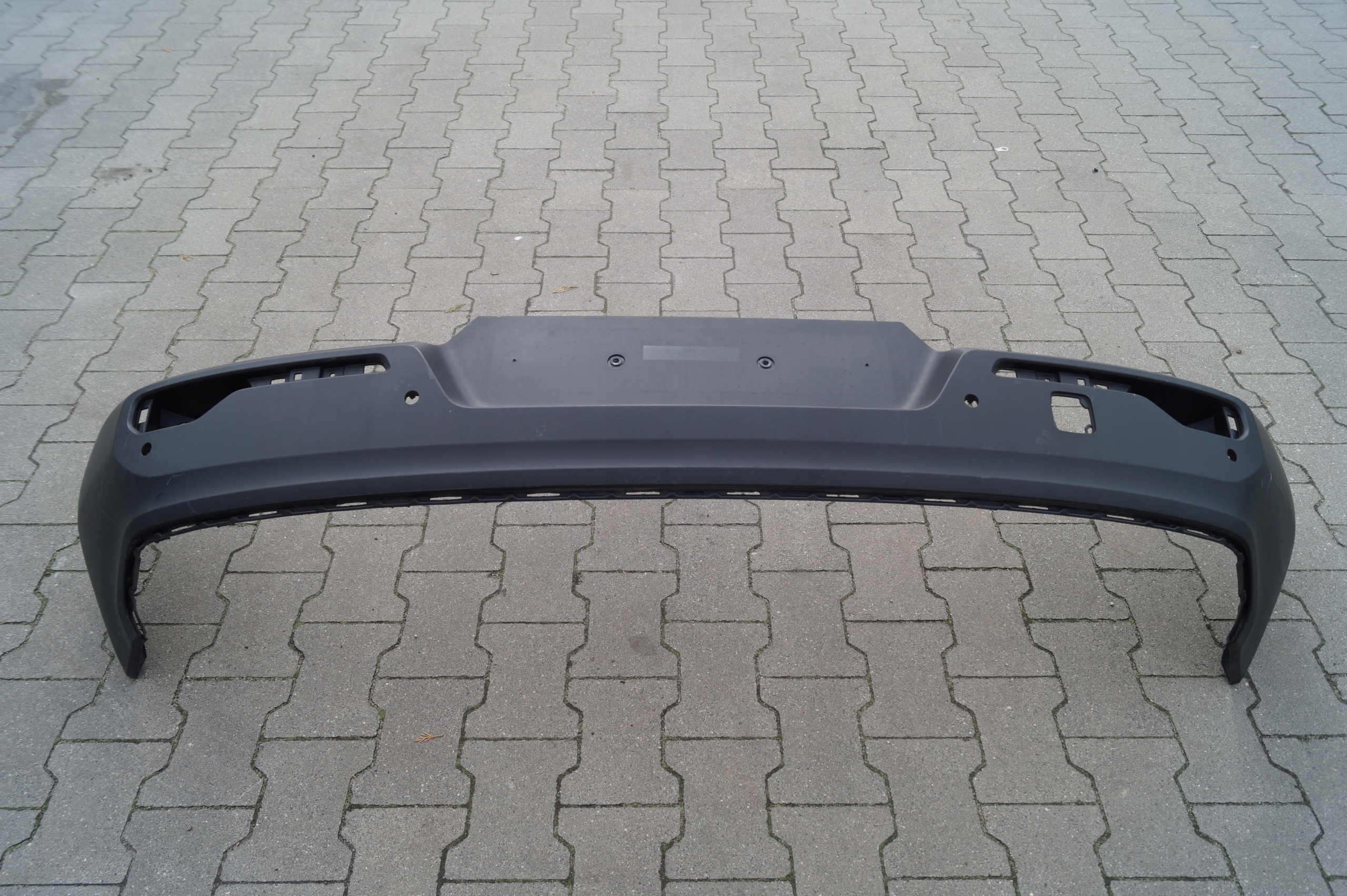 31449333 - СПОЙЛЕР ЗАДНЕГО БАМПЕРА ДЛЯ VOLVO XC40 PDC 17-21