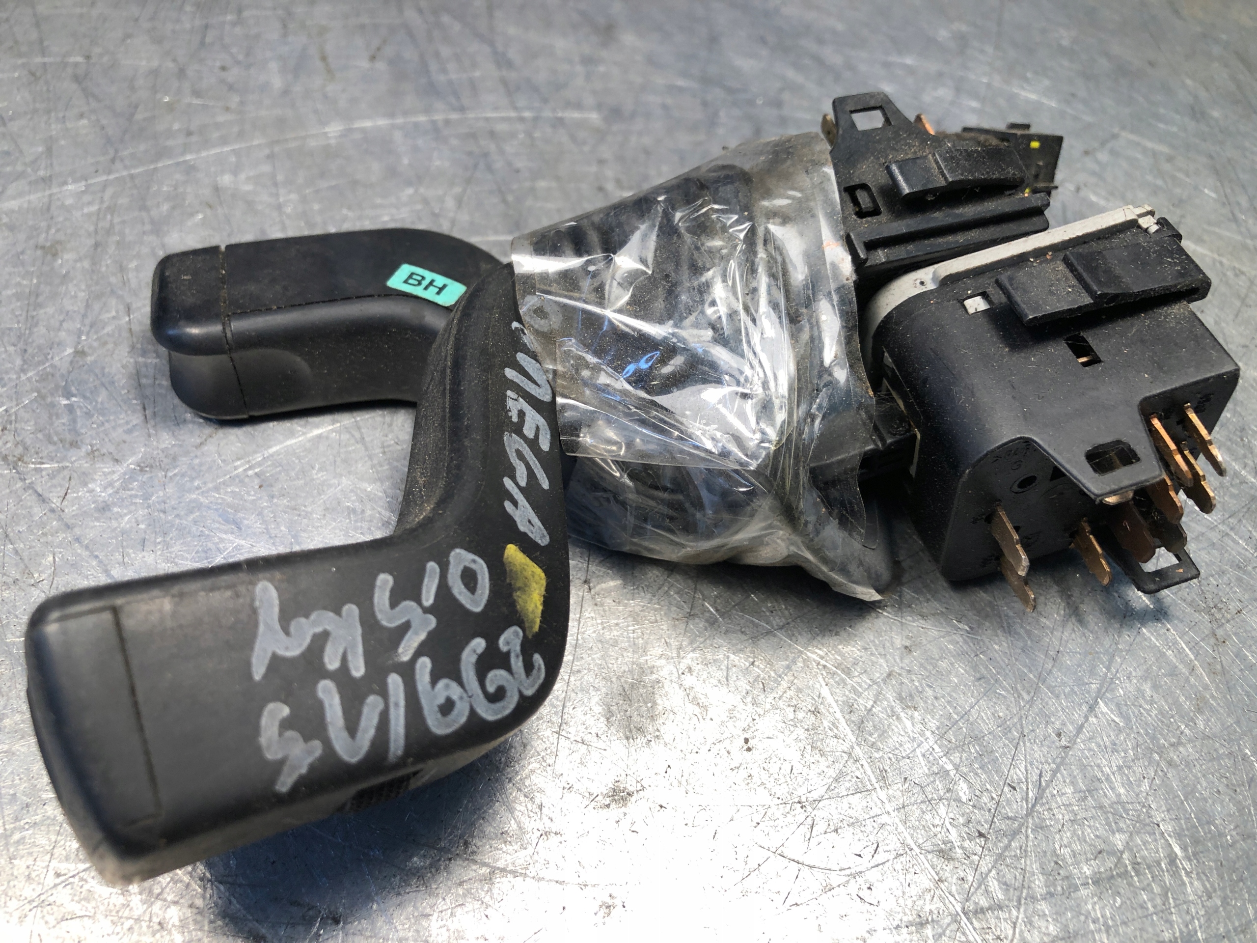 DEVIO LUCI TERGICRISTALLO TERGI Opel Omega B 090494655501676