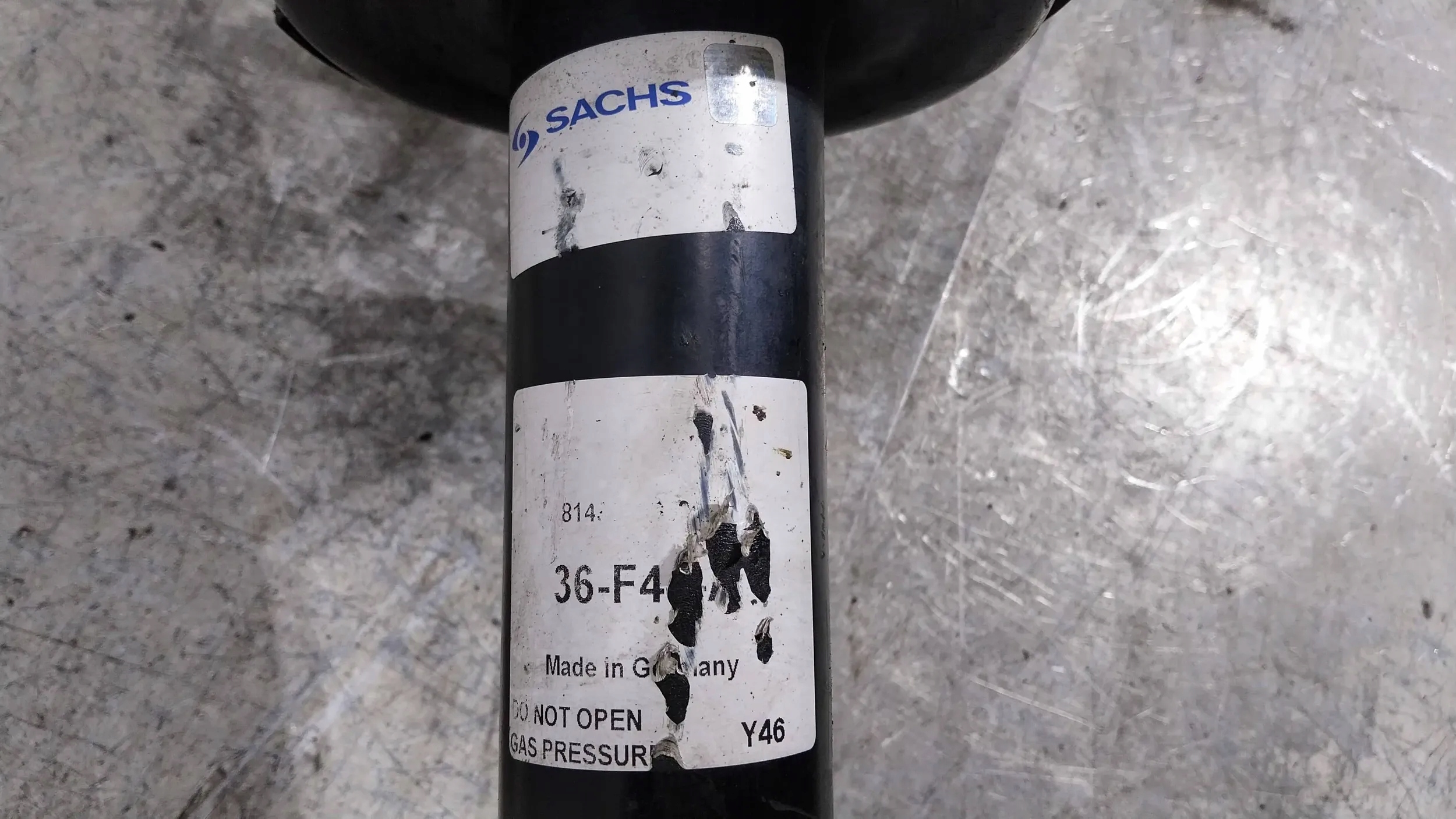 shock absorber front left 8T0413031AD AUDI A4 B8 LIFT 2.0 TDI