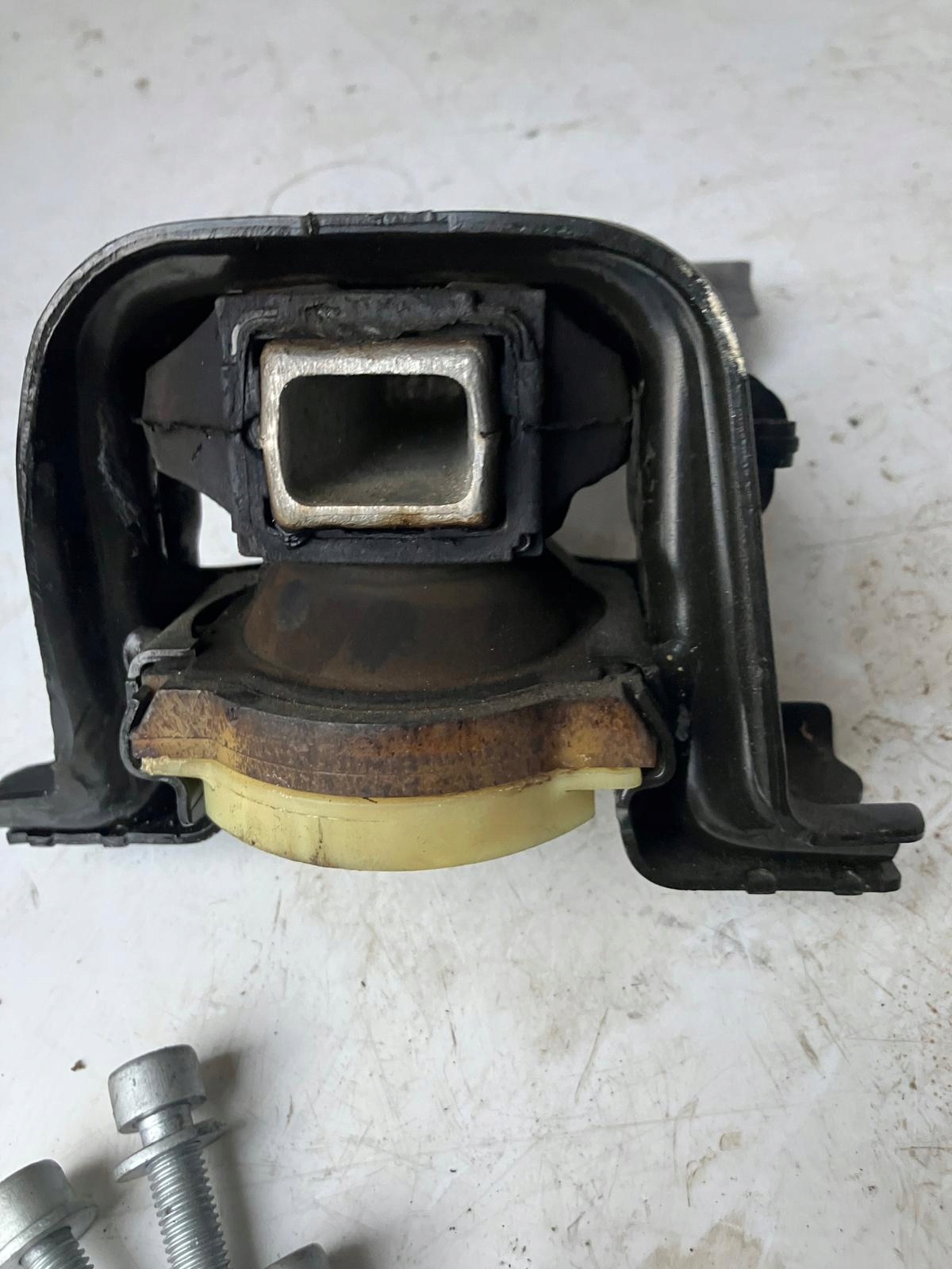 holder engine mount CITROEN C3 III 1.2 THP 9678252080 9681706580
