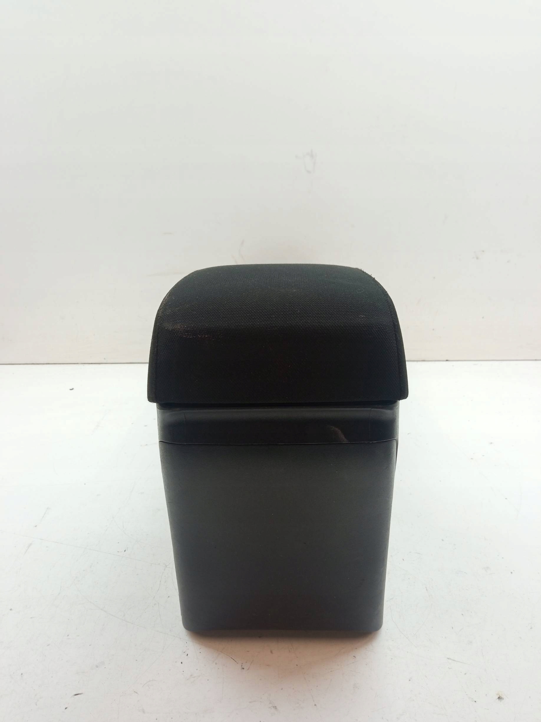 TUNEL central armrest 8011A219ZZ Mitsubishi Lancer VIII (2007- 2017)