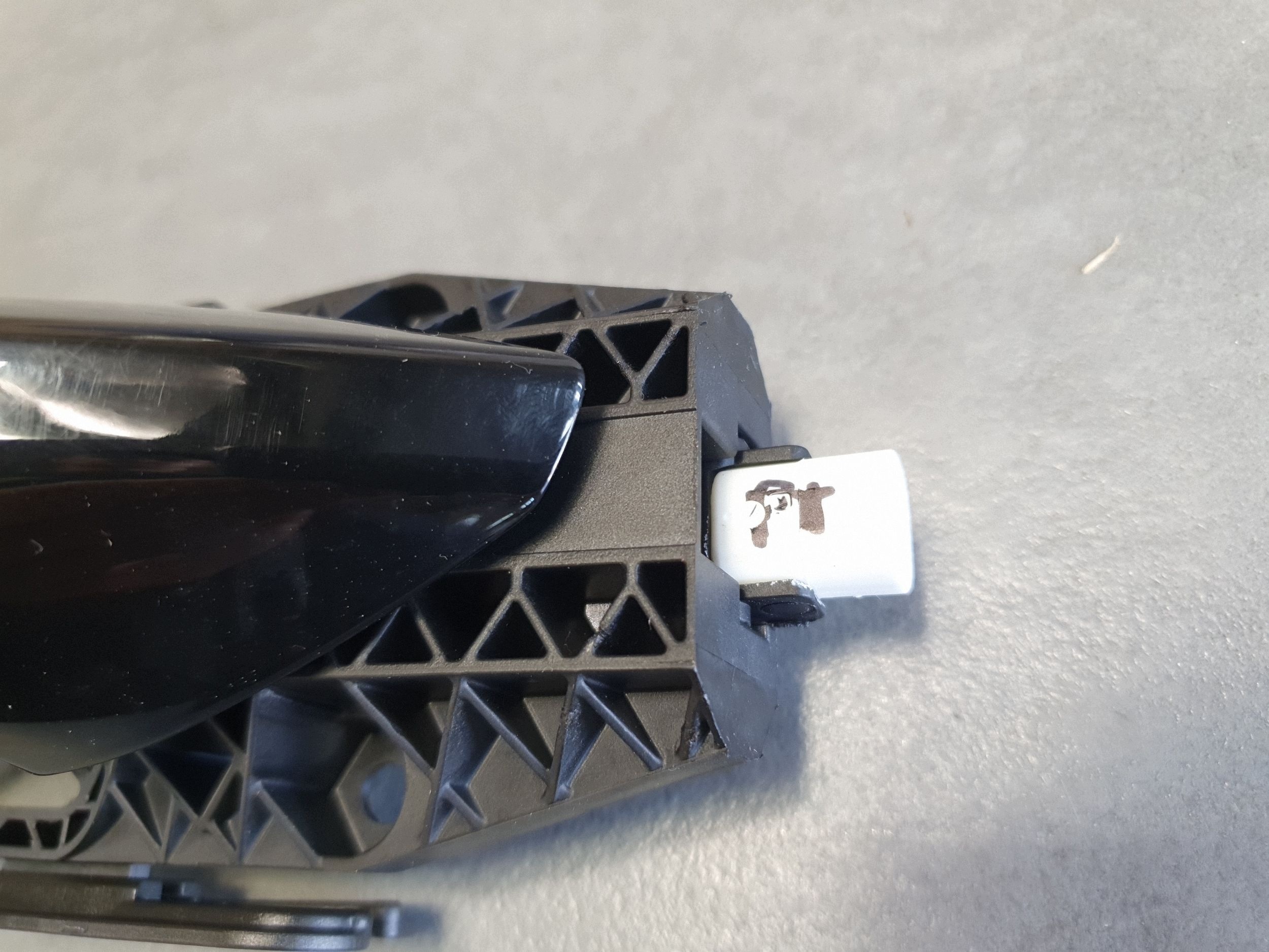 Audi A3 8Y handle exterior right rear part rear 8Y0959122 ly9b