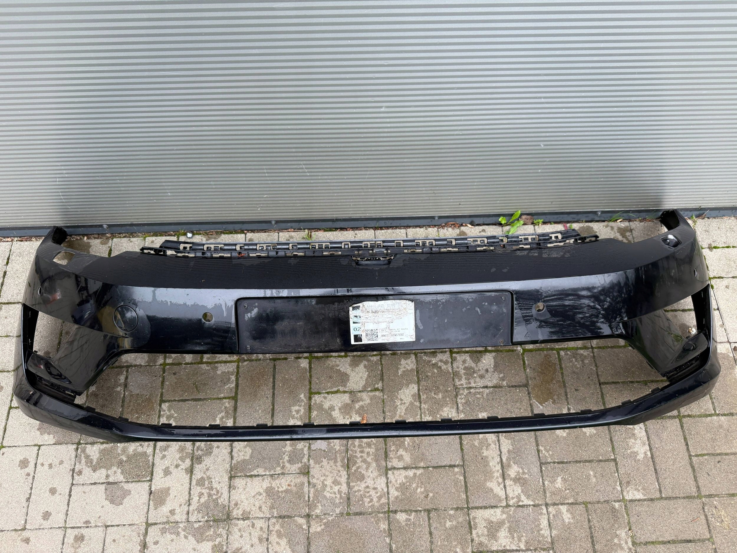 Volkswagen Golf Sportvan 14- Frontstoßstange vorne
