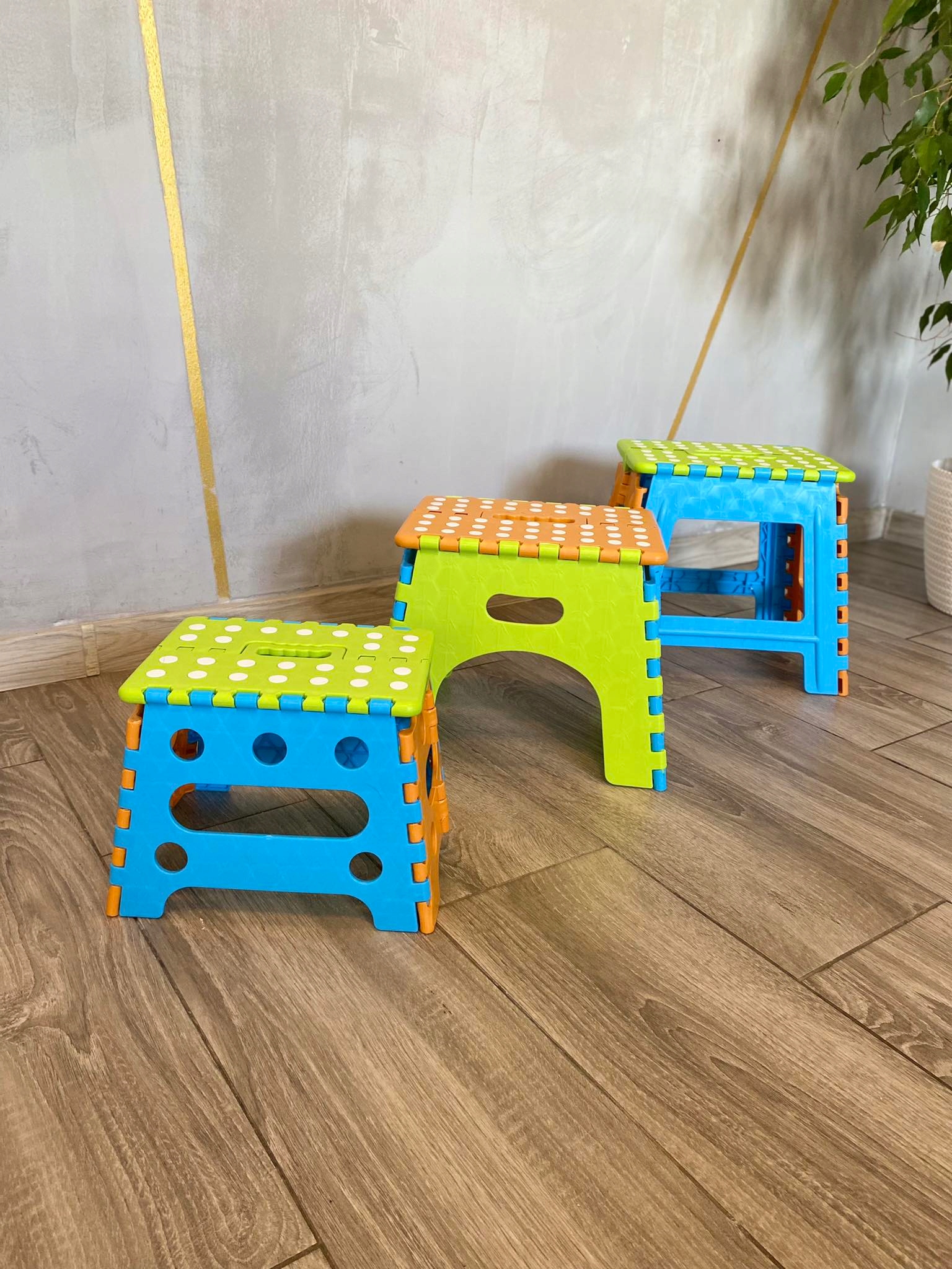 Taboret składany, krzesełko dziecięce składane, stołek składany, podnóżek L Głębokość siedziska 20 cm