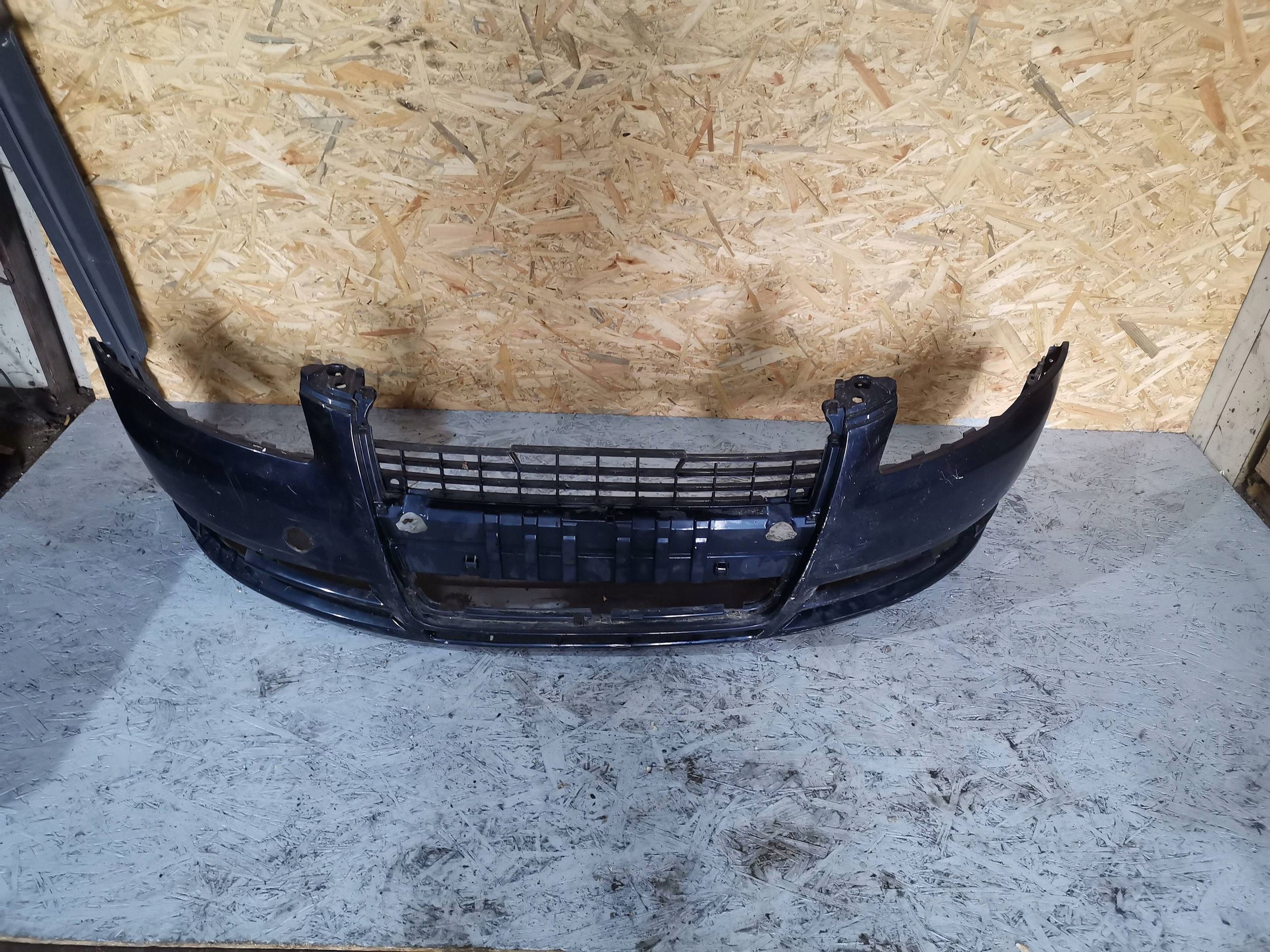 Frontstoßstange Audi A4 S4 B7 8E 8H 2006 8E0807233E