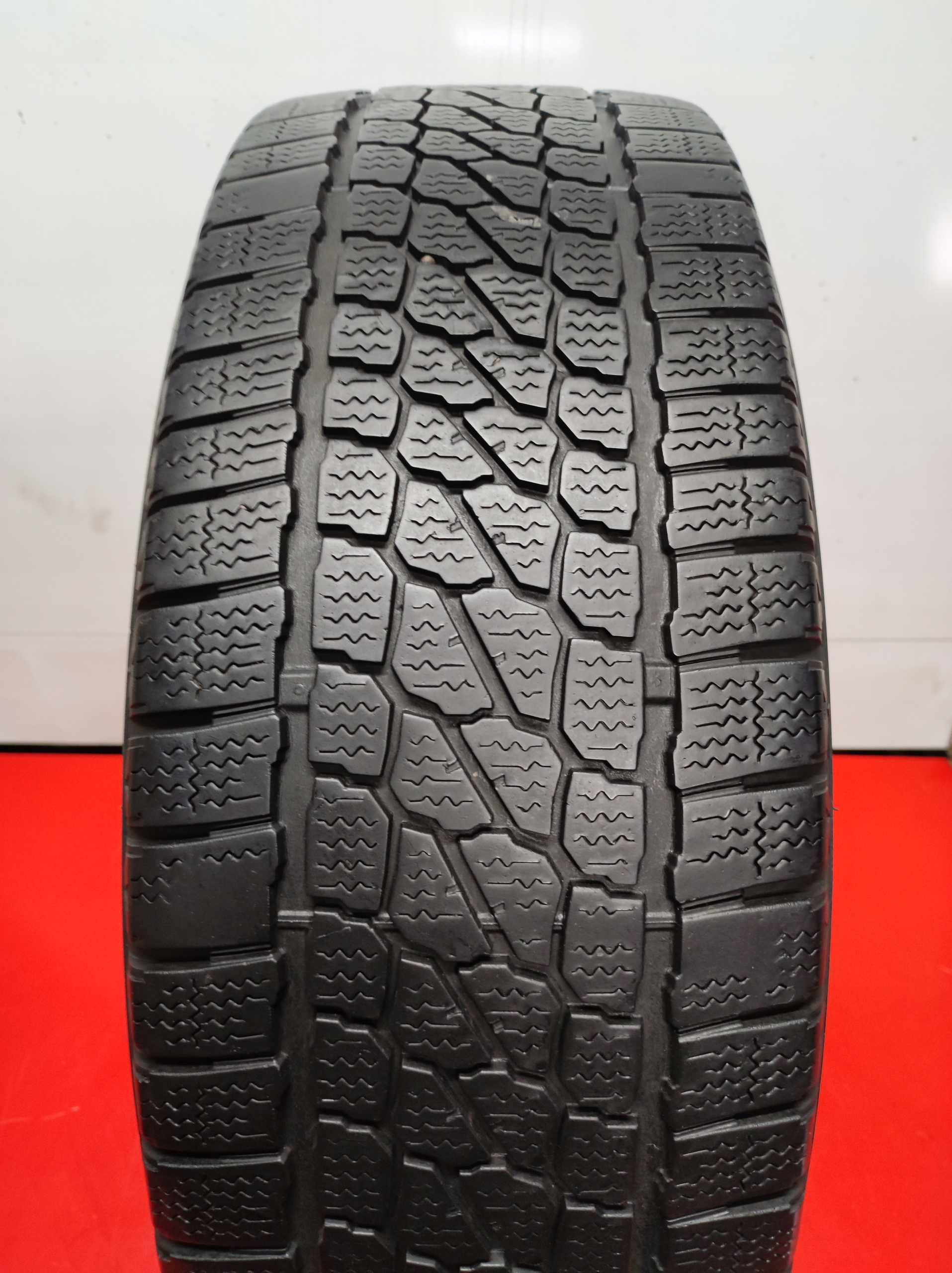 235/65R16 C FIRESTONE VANHAWK 2 WINTER