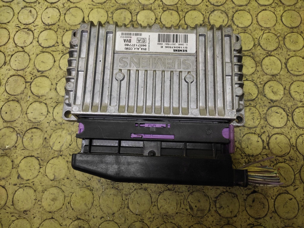 CITROEN C8 Centralina Motore 9657137780
