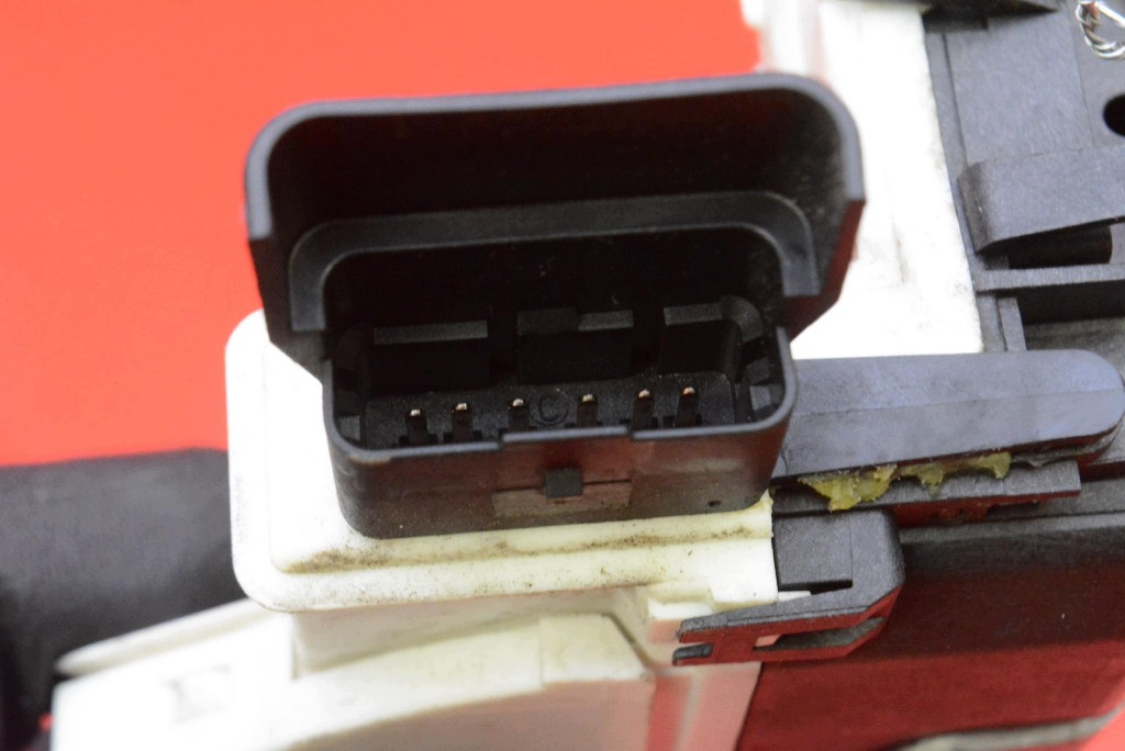 lock door left front front EU PSA828406 CITROEN BERLINGO 2 II 08-12