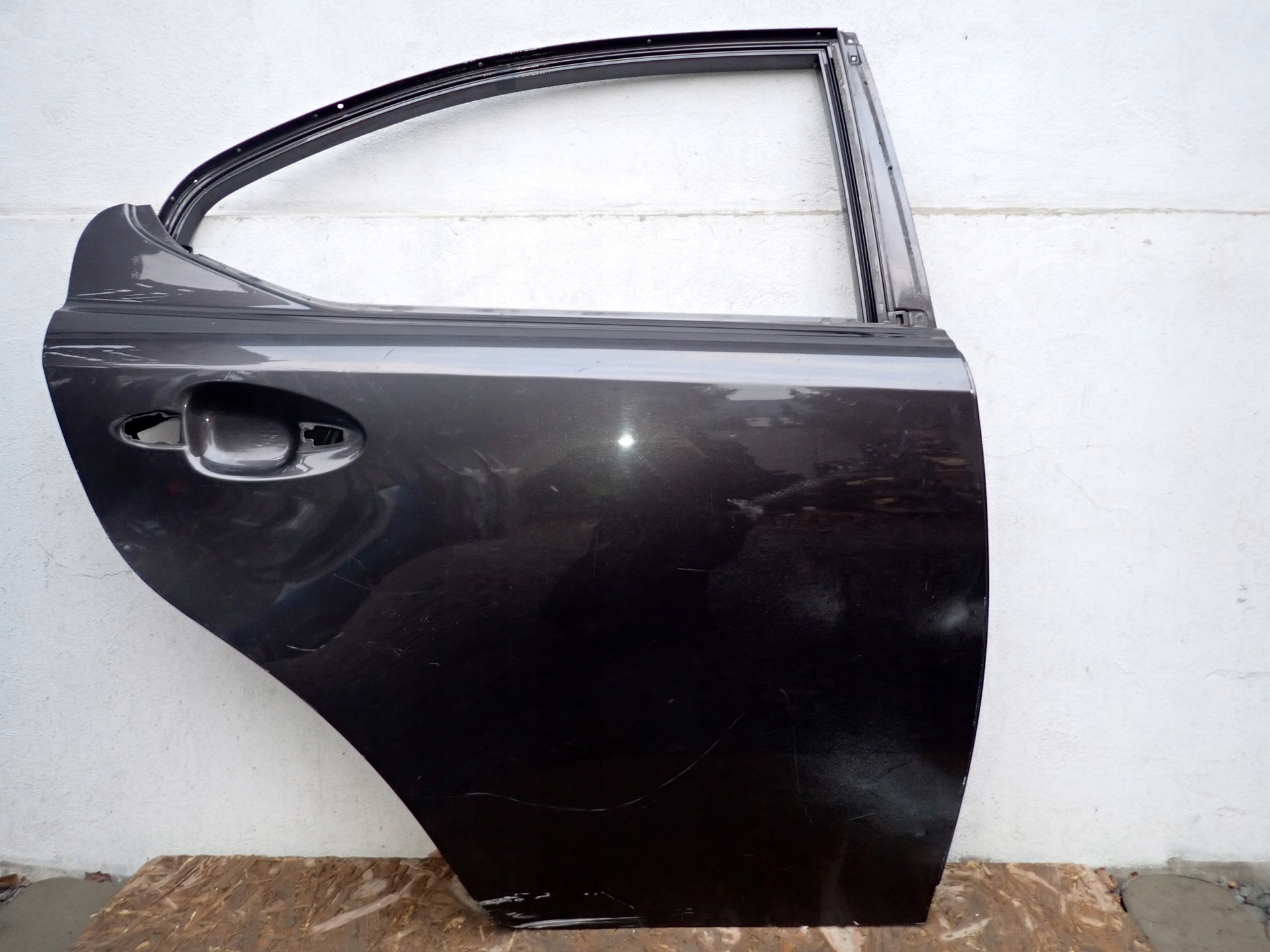 door right rear. right rear part LEXUS IS E2 II 2005-2013R