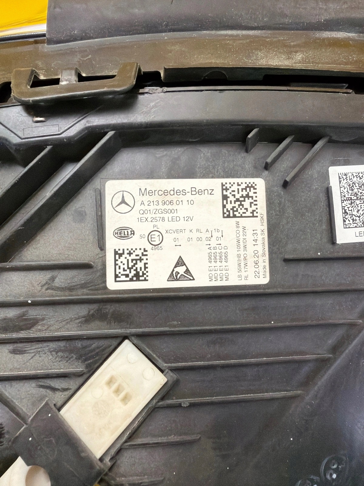 light left Mercedes E-Klasa W213 Multibeam A2139060110
