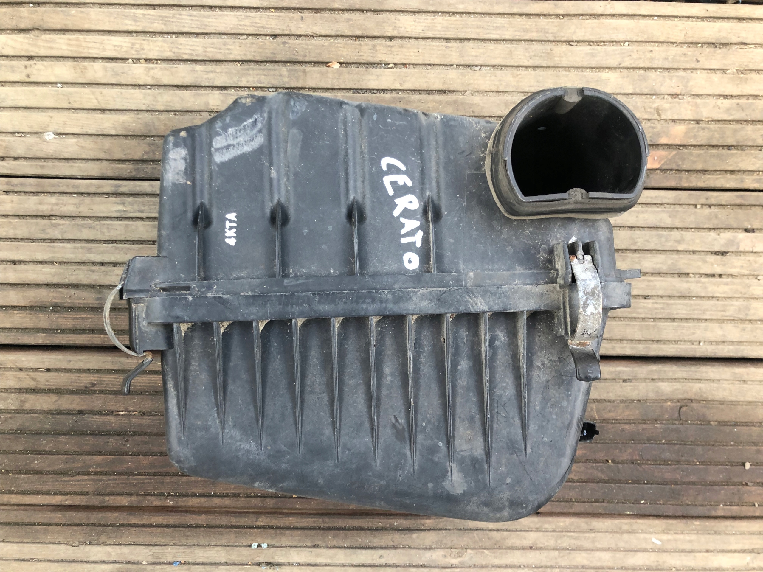 Gehäuse filter luft KIA CERATO 28164-27050