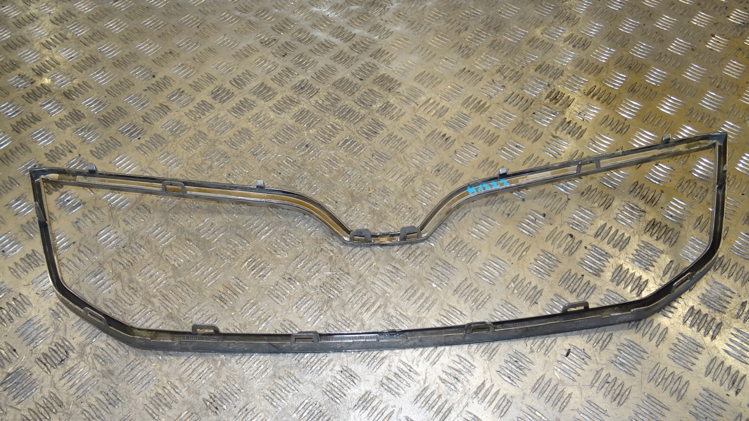 SKODA OCTAVIA 3 III 2014- frame CHROM GRILLA 5E0853761