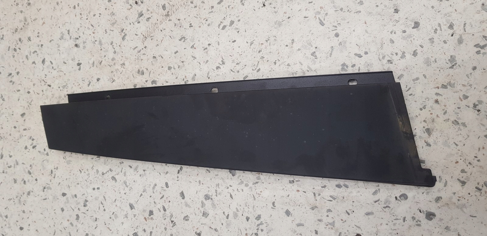 OSŁONA SŁUPKA DRZWI TYŁ PARA ALFA ROMEO 159