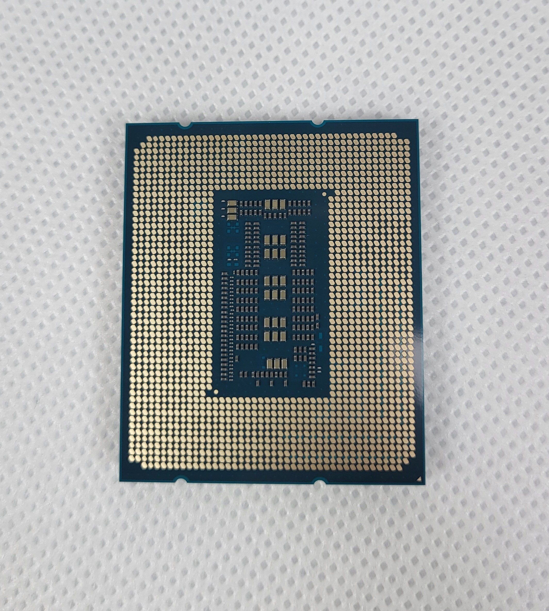 Процессор intel core i3. Процессор intel core i3 12100f. I3 14100f характеристики. I3 14100f характеристики. Intel core i7 13700k.