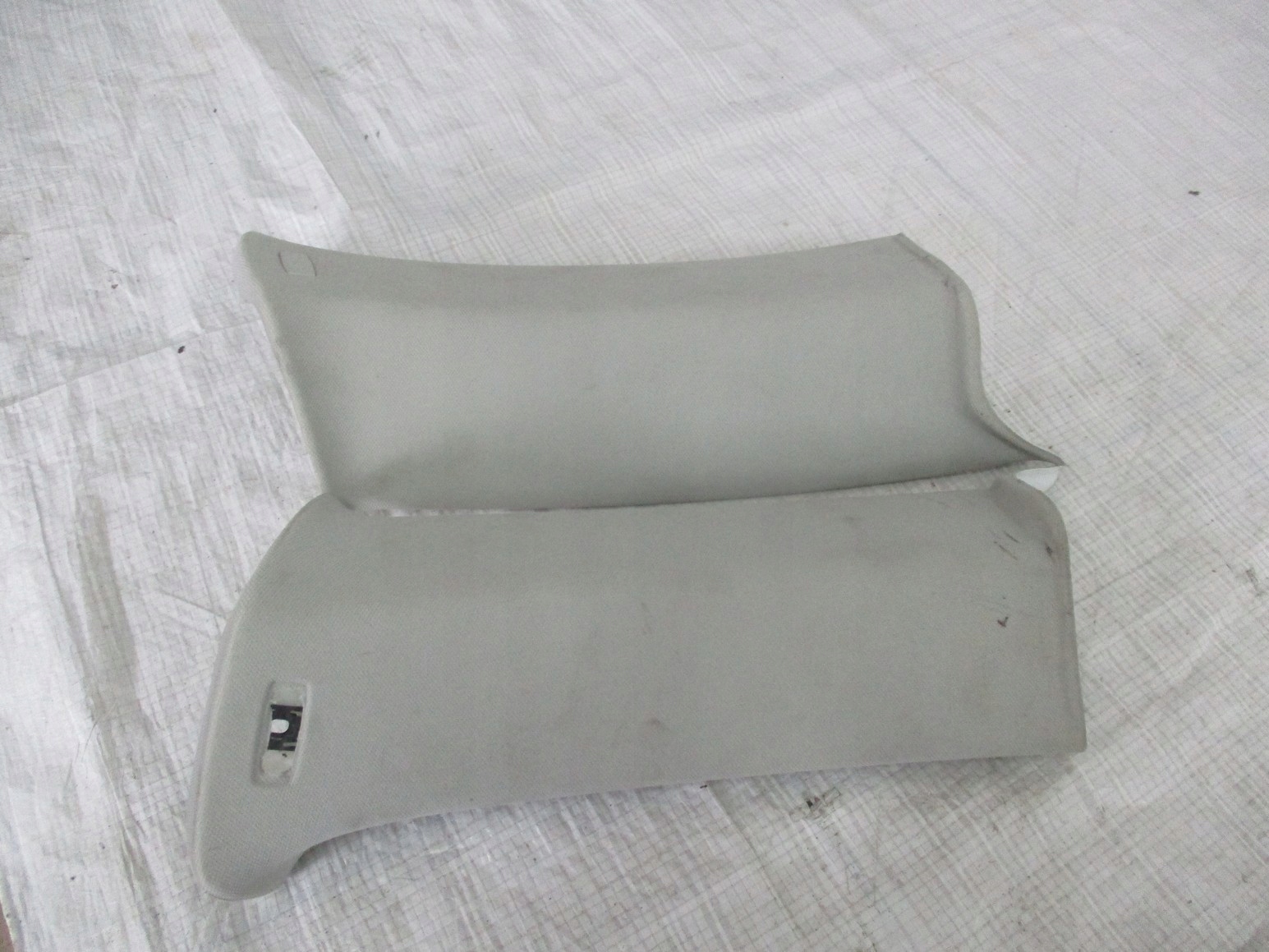 PASSAT B6 OSŁONA SŁUPKA PRAWY TYŁ KOMBI 3C9867242C Stan opakowania oryginalne