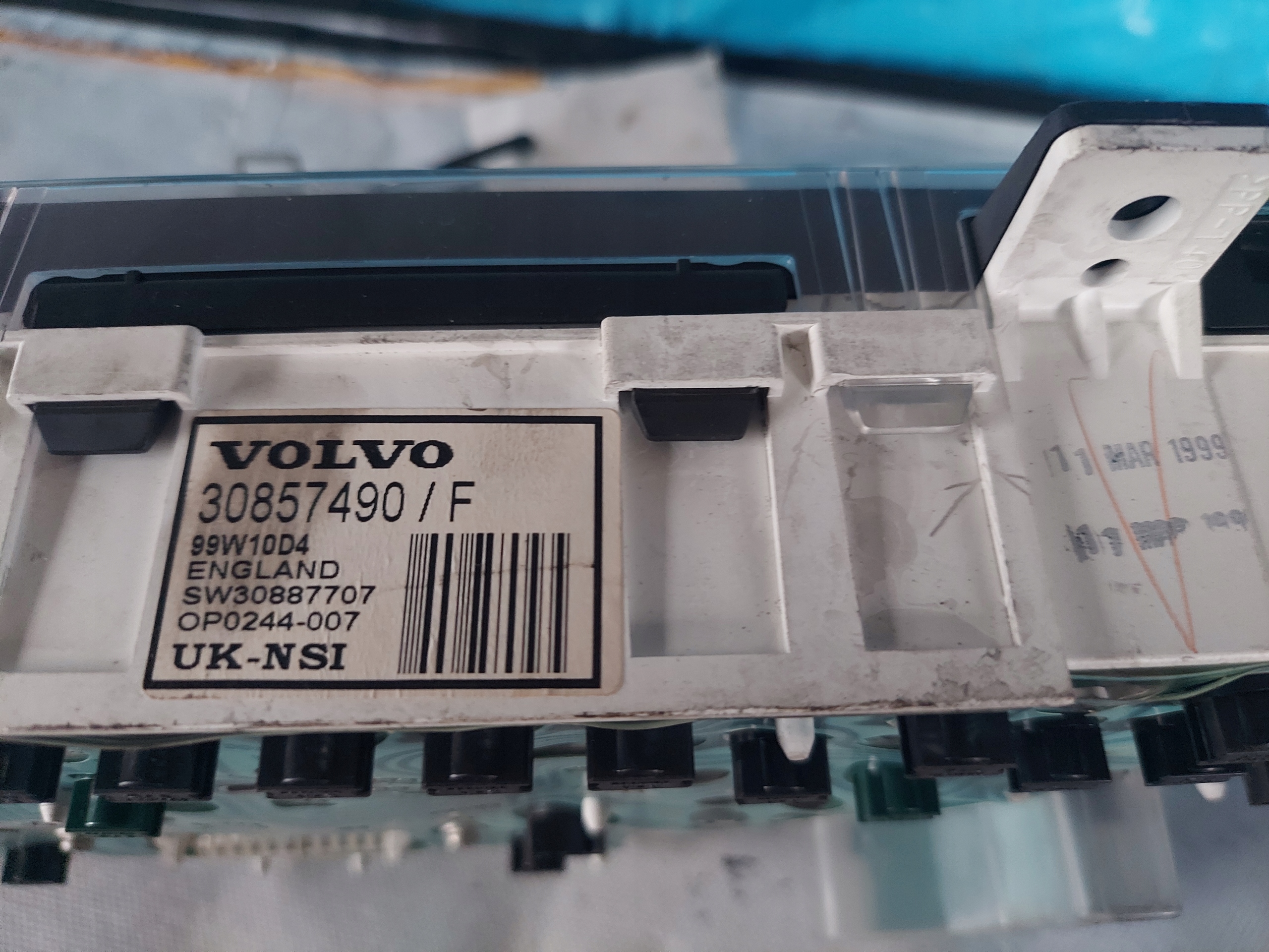 dials clock VOLVO V40 and 1.8 B 30857490