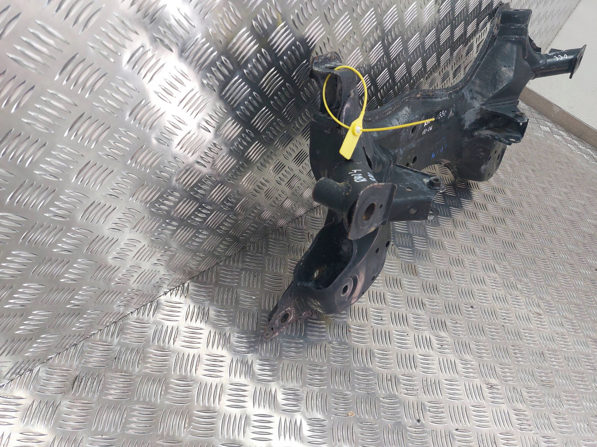axle beam axle beam subframe front TOYOTA RAV4 II 01-06