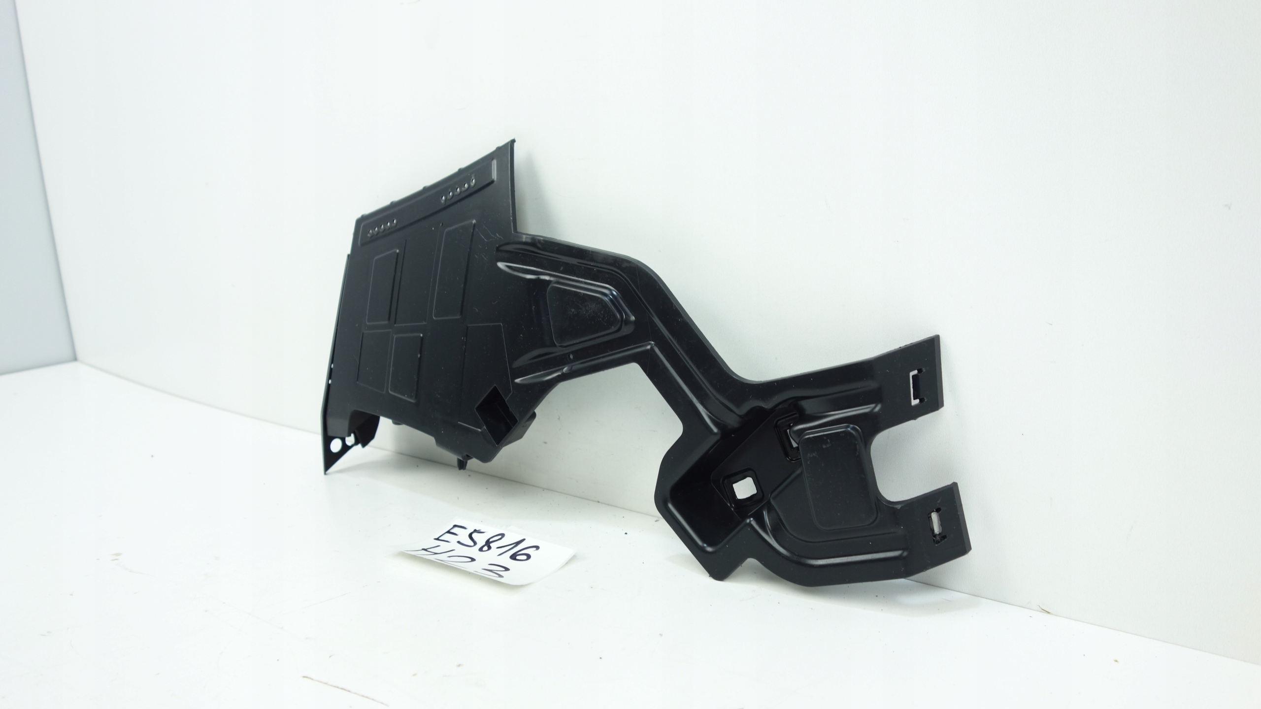 bumper bracket left front MERCEDES B W247 16- A2478858900