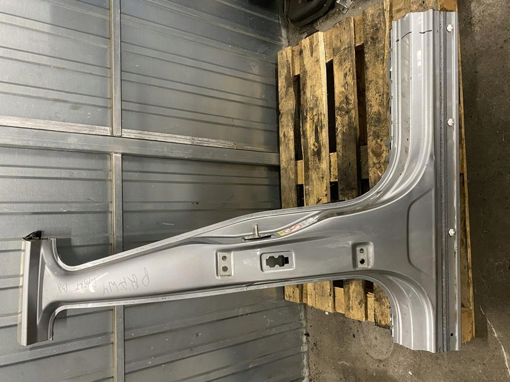pillar central right LB7S KOMBI VW PASSAT B8 LIFT pillar