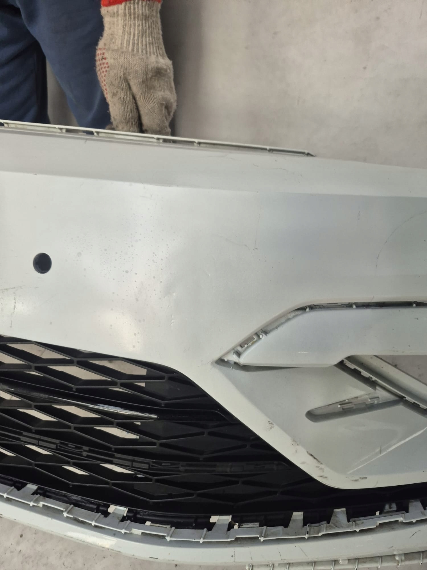 VW TOURAN II 2 R-LINE 15- bumper front front washer PDC