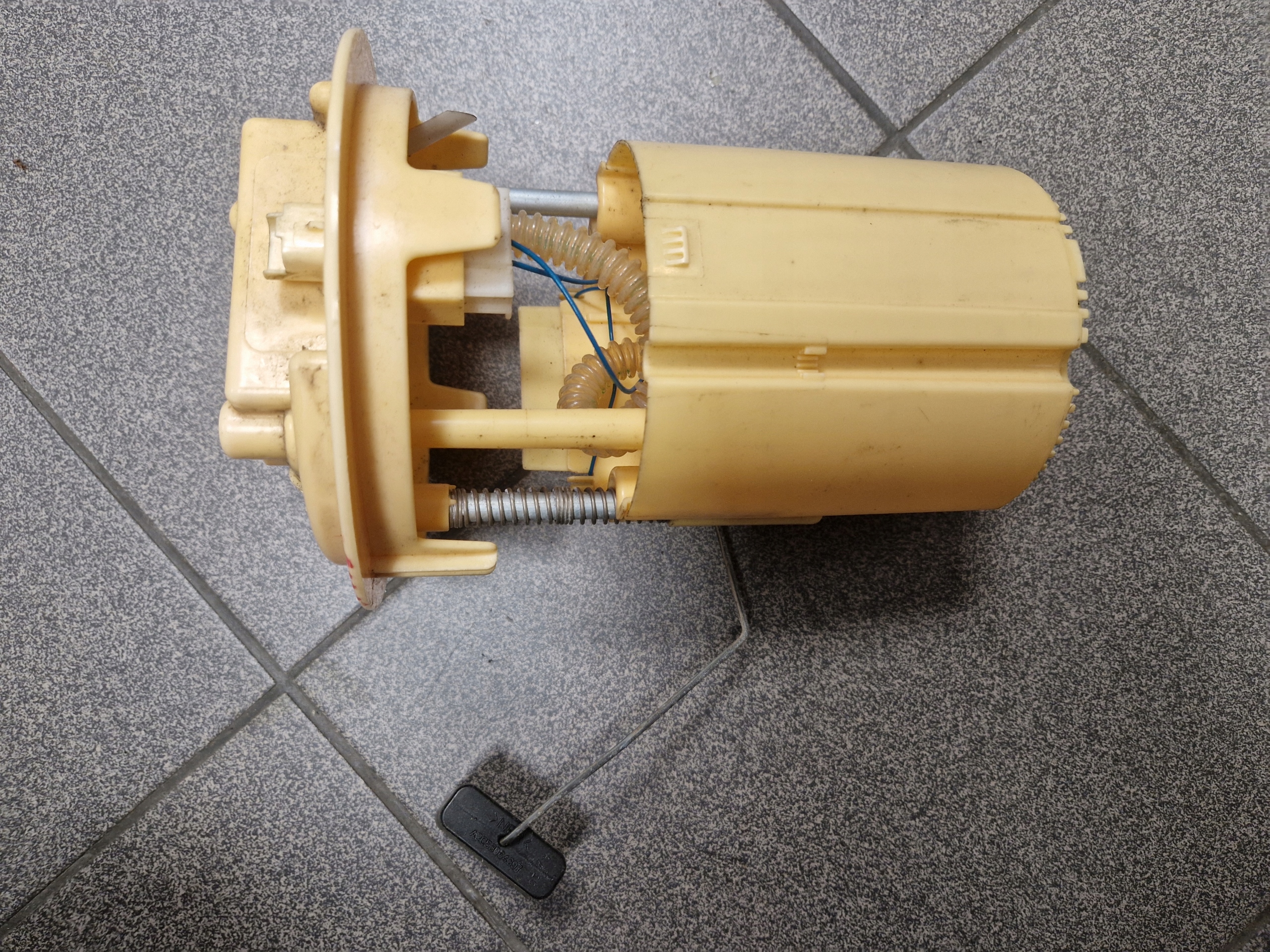feed pump PEUGEOT 5008 2.0 HDI