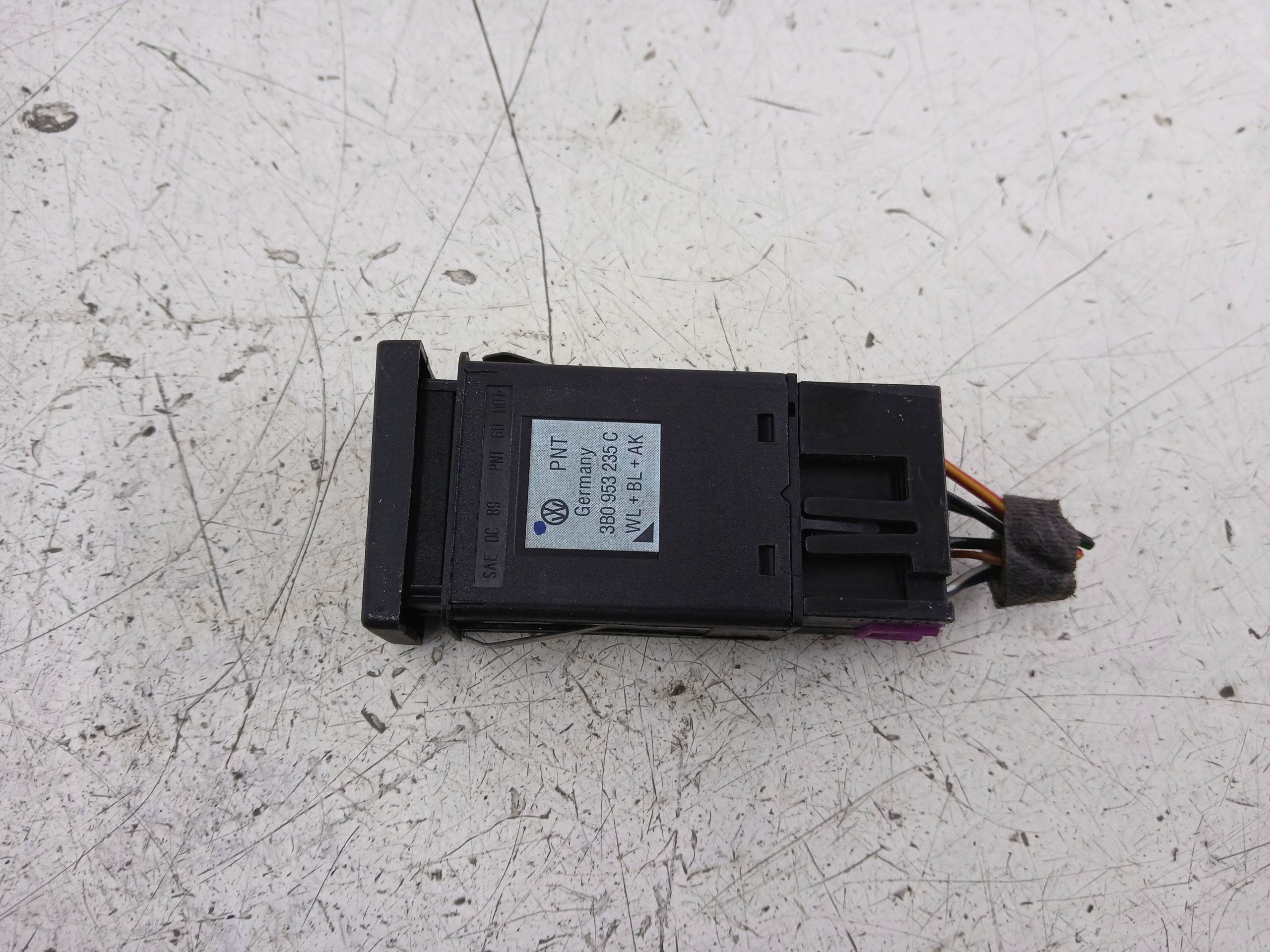 VW PASSAT B5 light switch of warning lights 3B0953235C